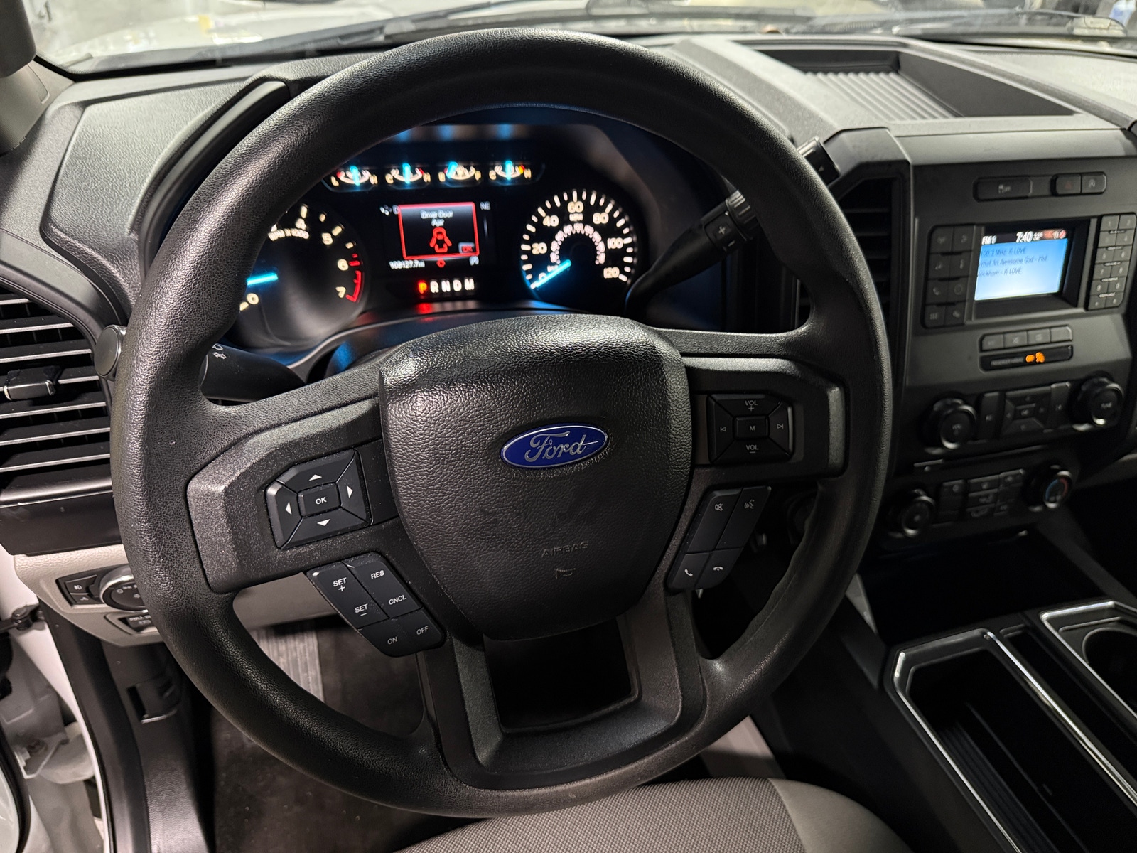 Thumbnail: 2018 Ford Econoline - 5