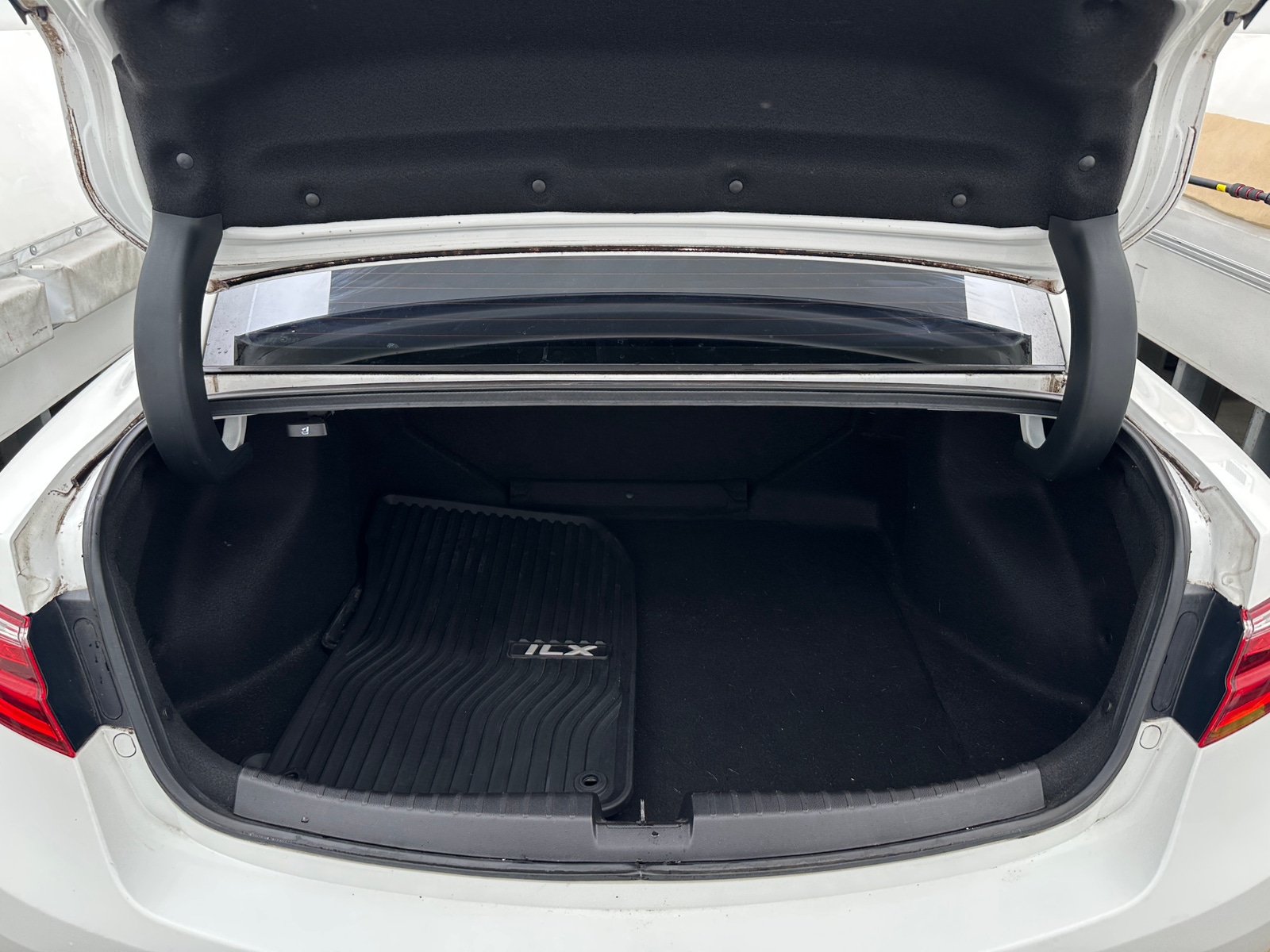 Thumbnail: 2017 Acura ILX - 6