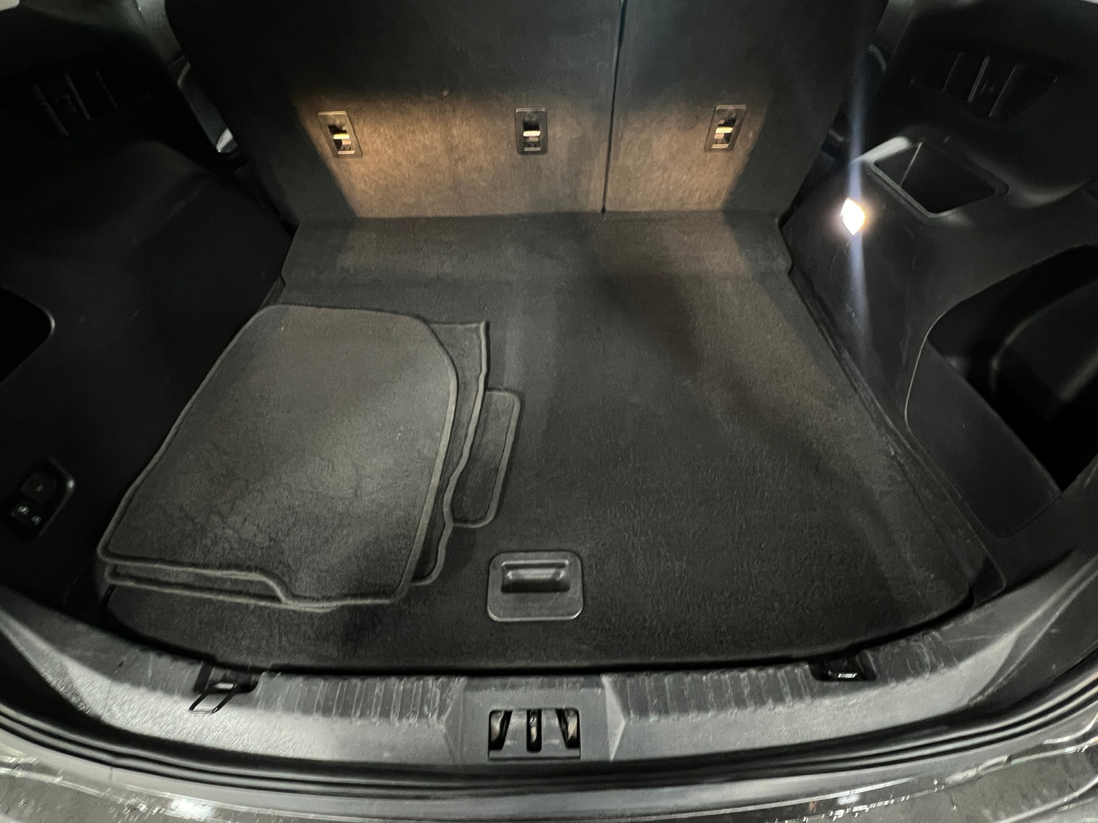 Thumbnail: 2020 Ford Edge - 6