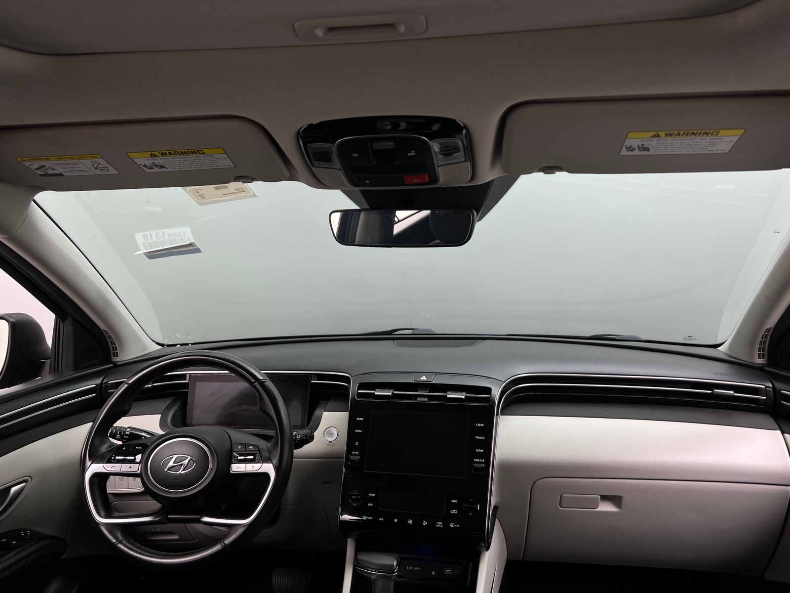 Thumbnail: 2022 Hyundai Tucson - 3