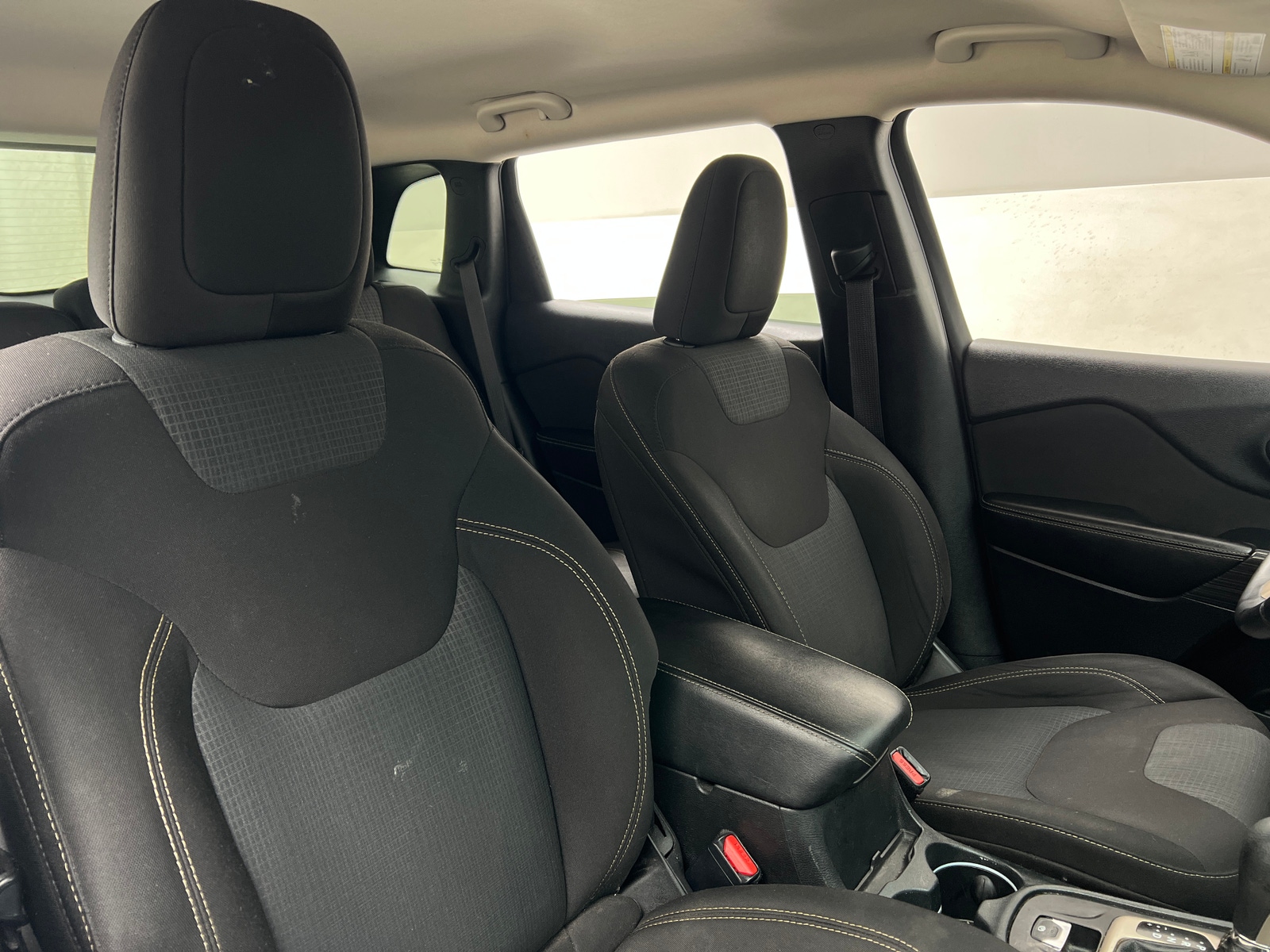 Thumbnail: 2016 Jeep Cherokee - 2