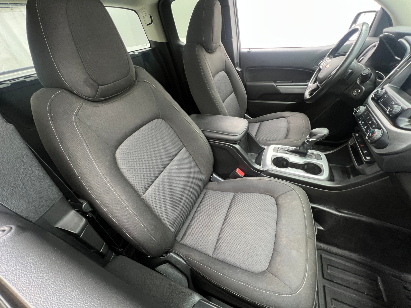 Thumbnail: 2022 Chevrolet Colorado - 2