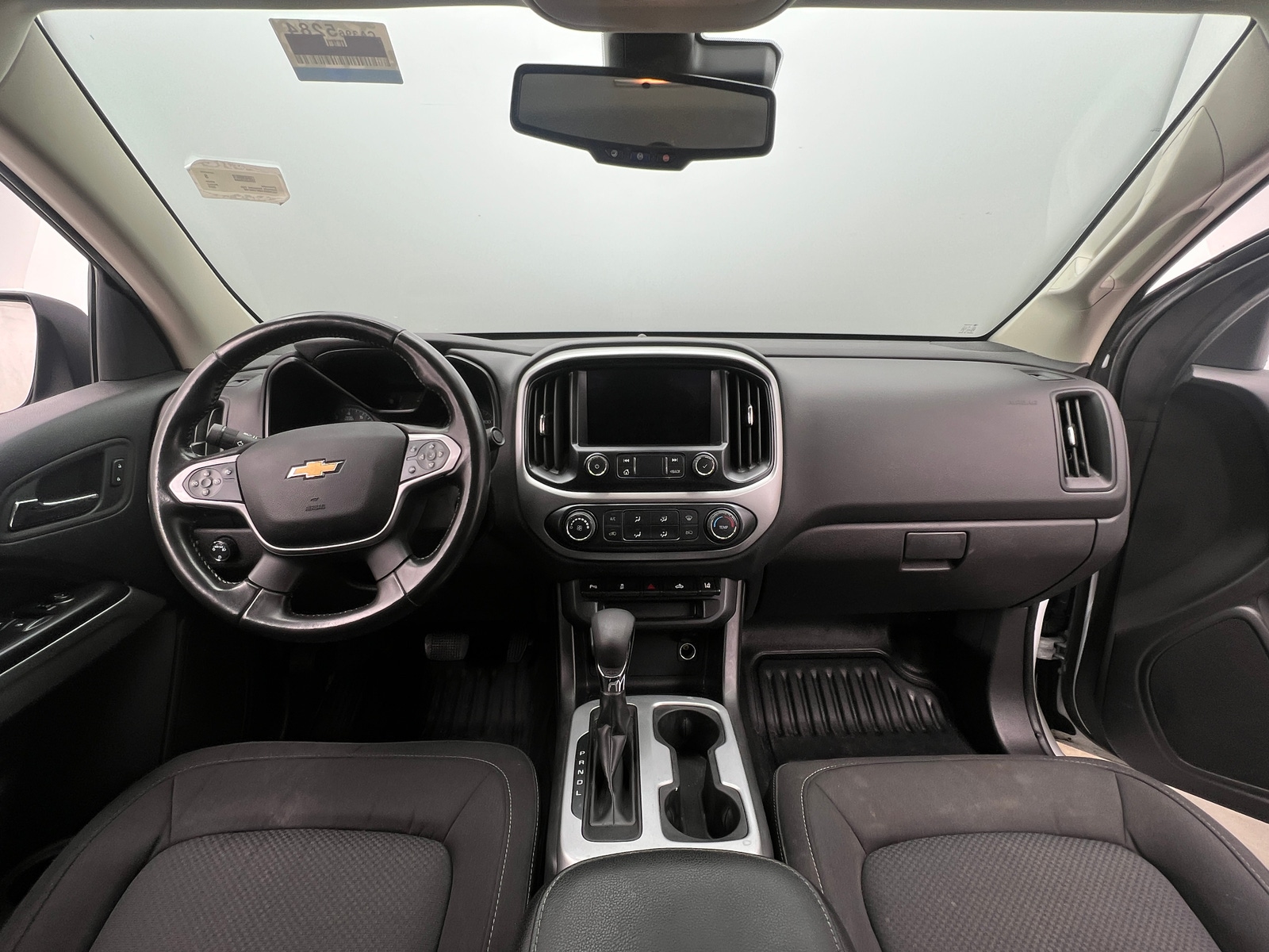 Thumbnail: 2022 Chevrolet Colorado - 3