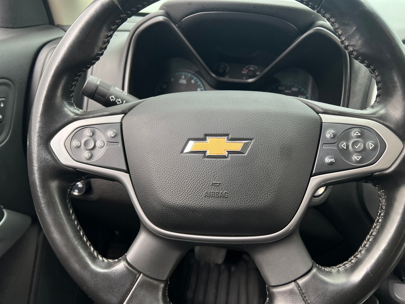 Thumbnail: 2022 Chevrolet Colorado - 5