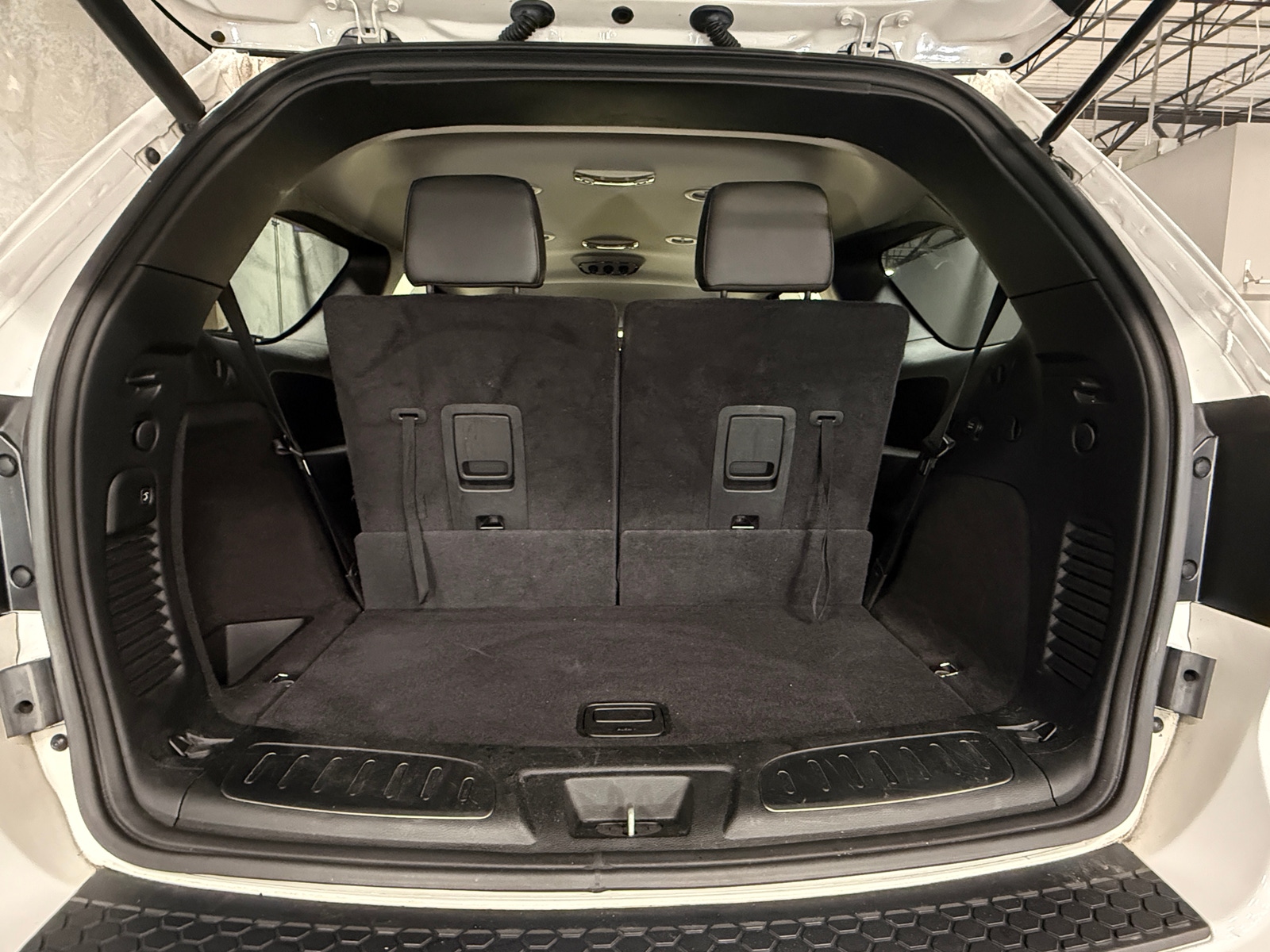 Thumbnail: 2018 Dodge Durango - 6