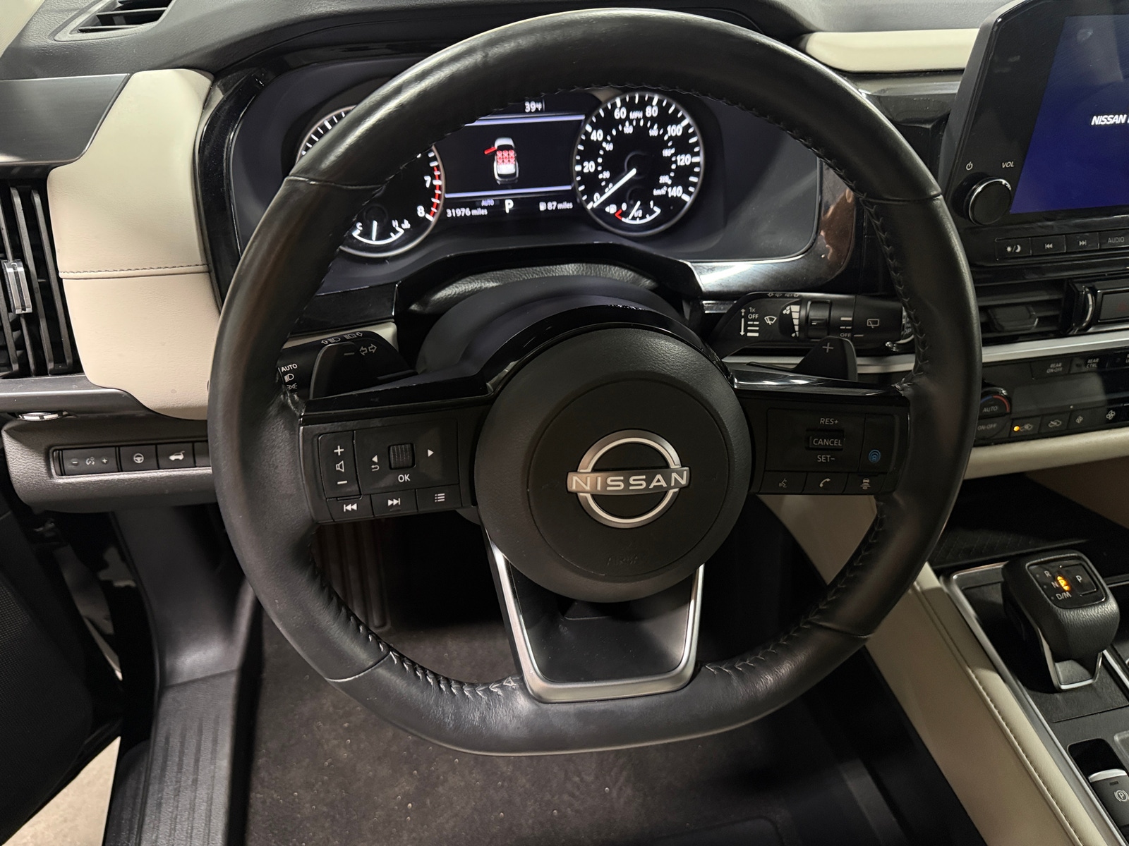 Thumbnail: 2023 Nissan Pathfinder - 4