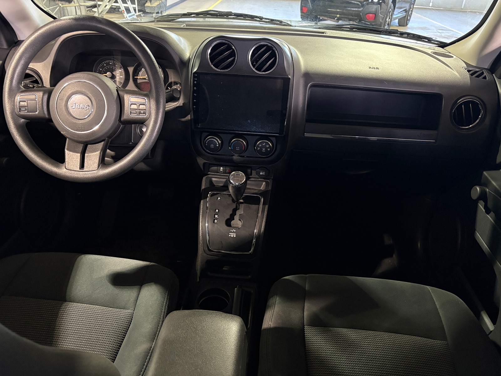 Thumbnail: 2014 Jeep Patriot - 3