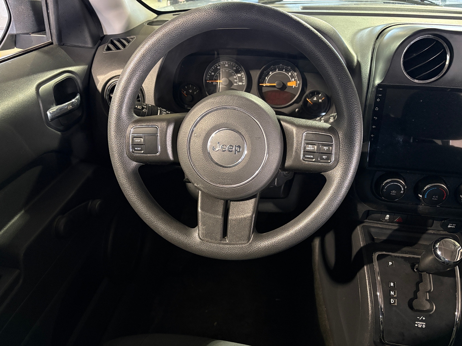 Thumbnail: 2014 Jeep Patriot - 5