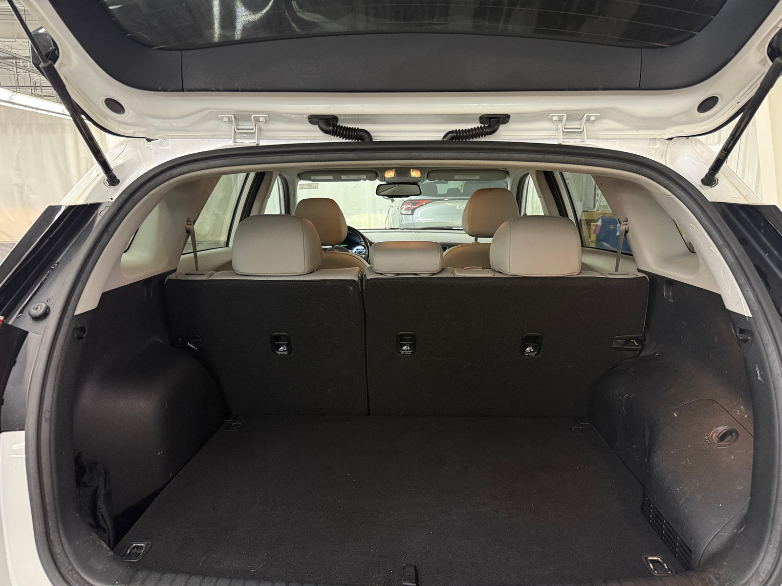 Thumbnail: 2019 Kia Niro - 7