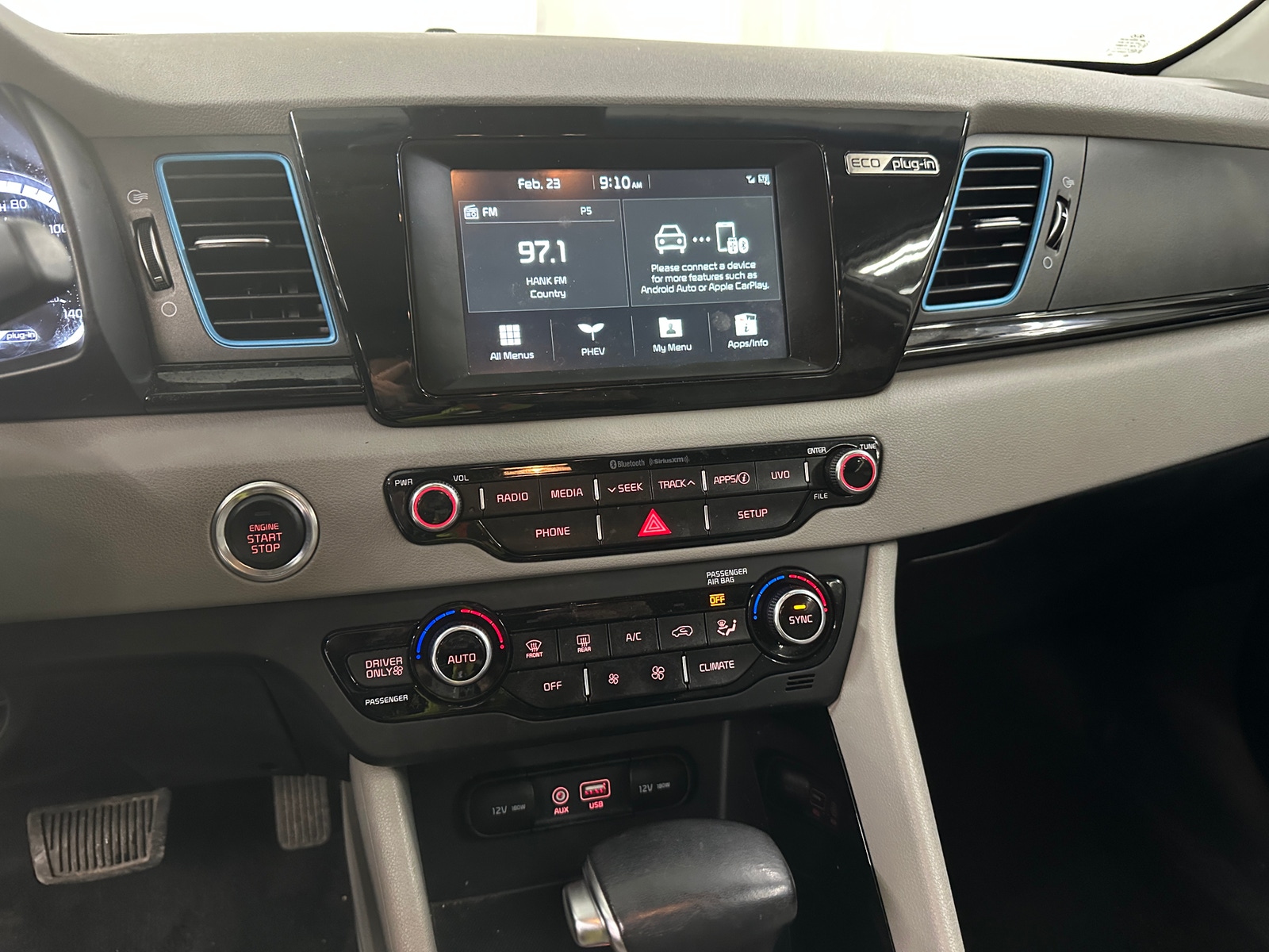 Thumbnail: 2019 Kia Niro - 4