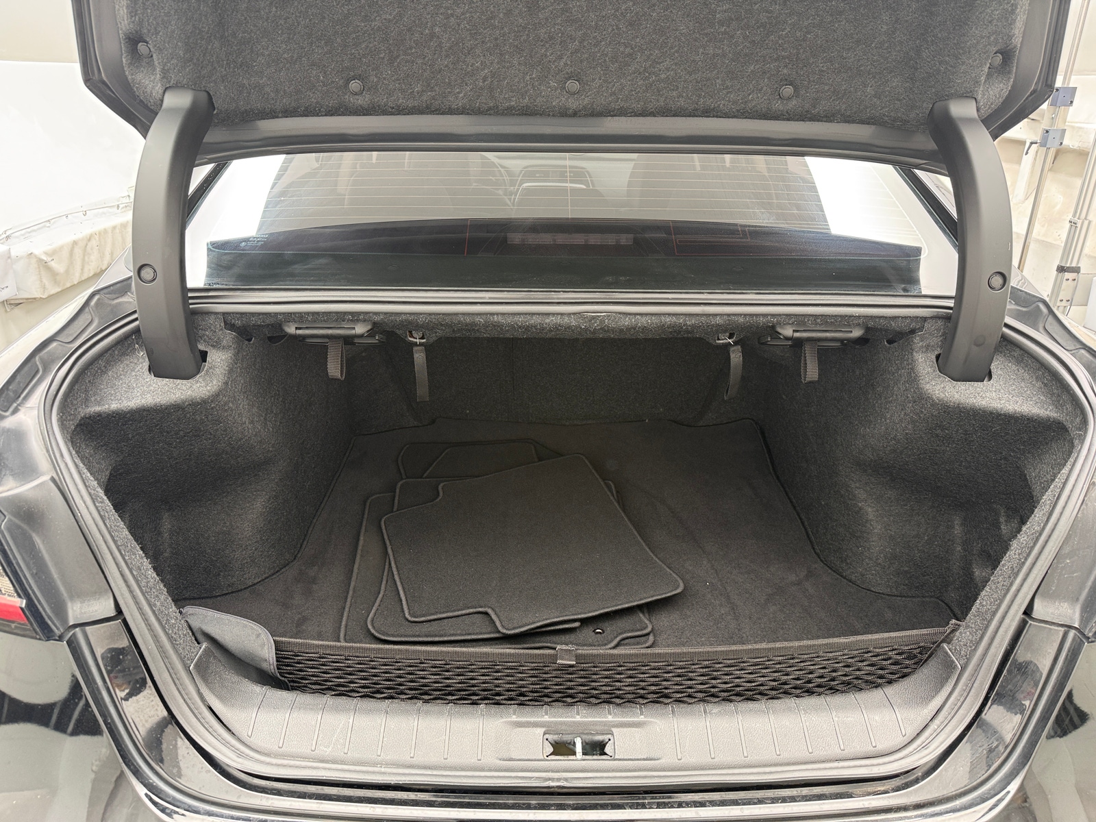 Thumbnail: 2019 Nissan Maxima - 6