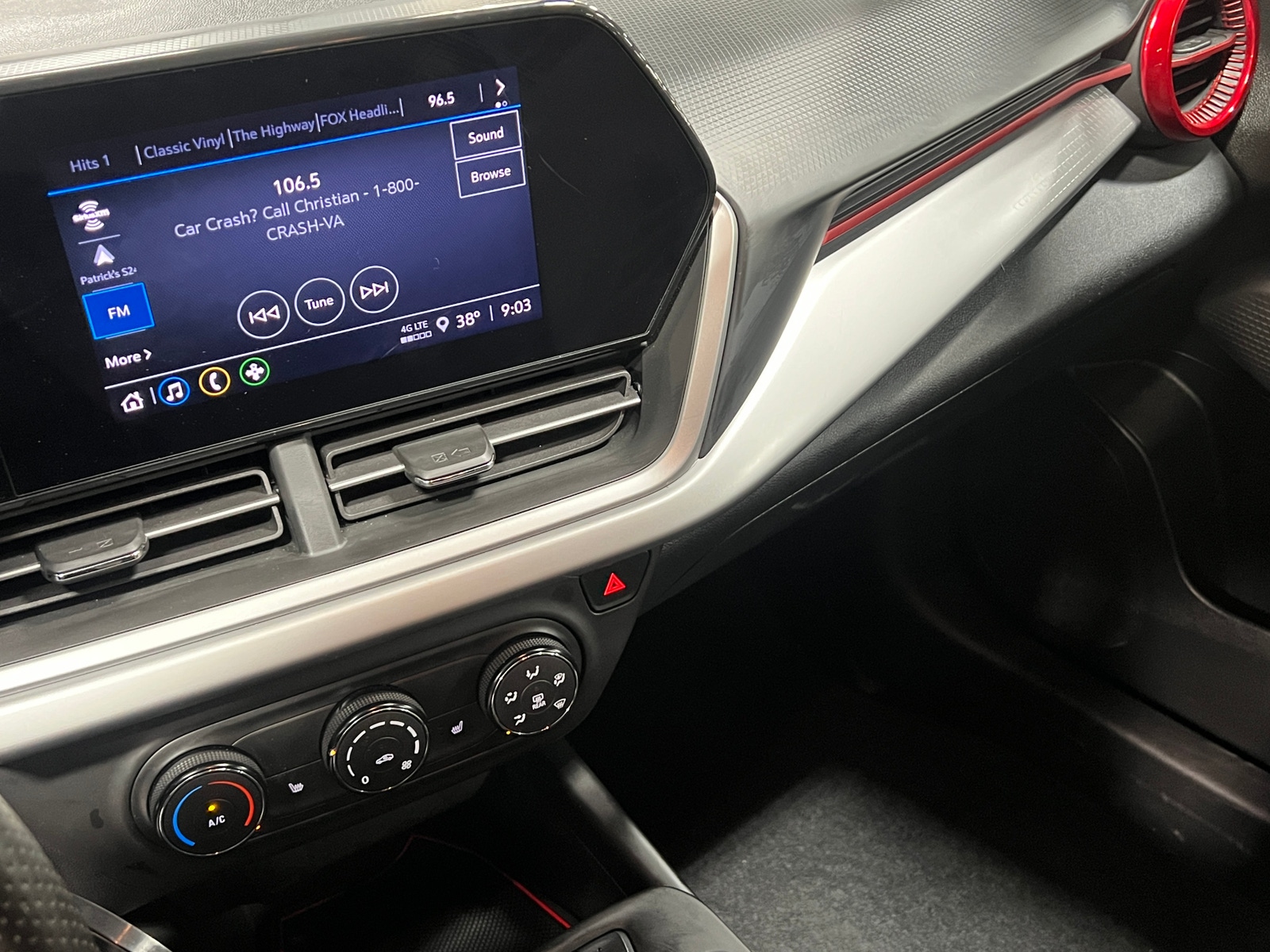 Thumbnail: 2024 Chevrolet Trax - 4