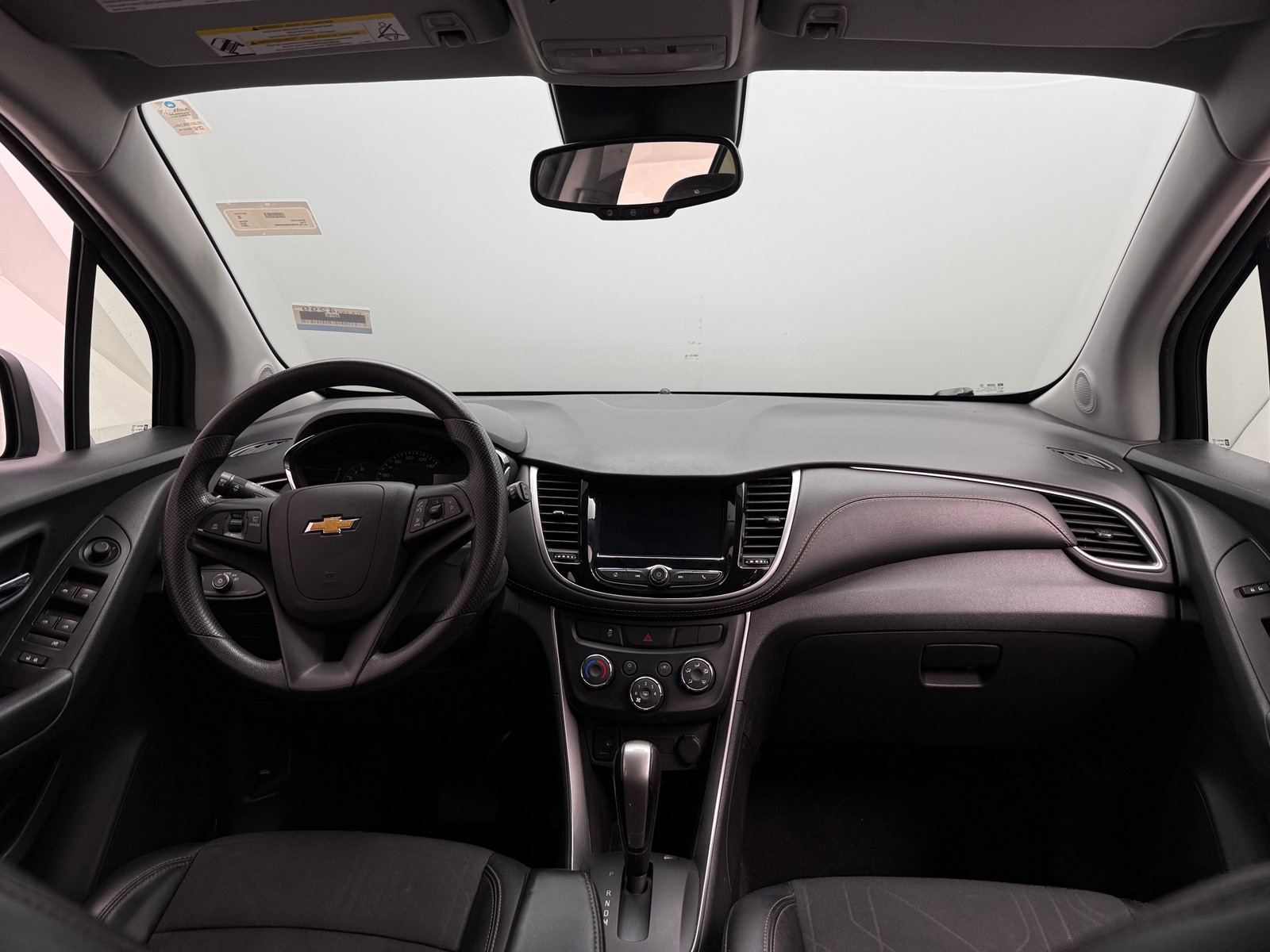 Thumbnail: 2021 Chevrolet Trax - 3