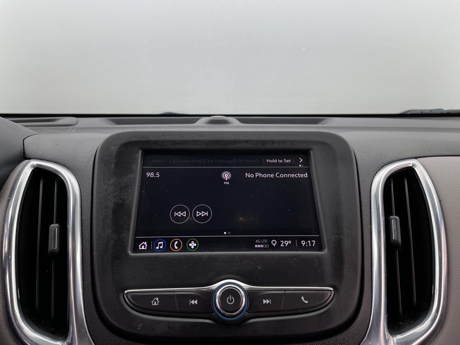 Thumbnail: 2023 Chevrolet Equinox - 4