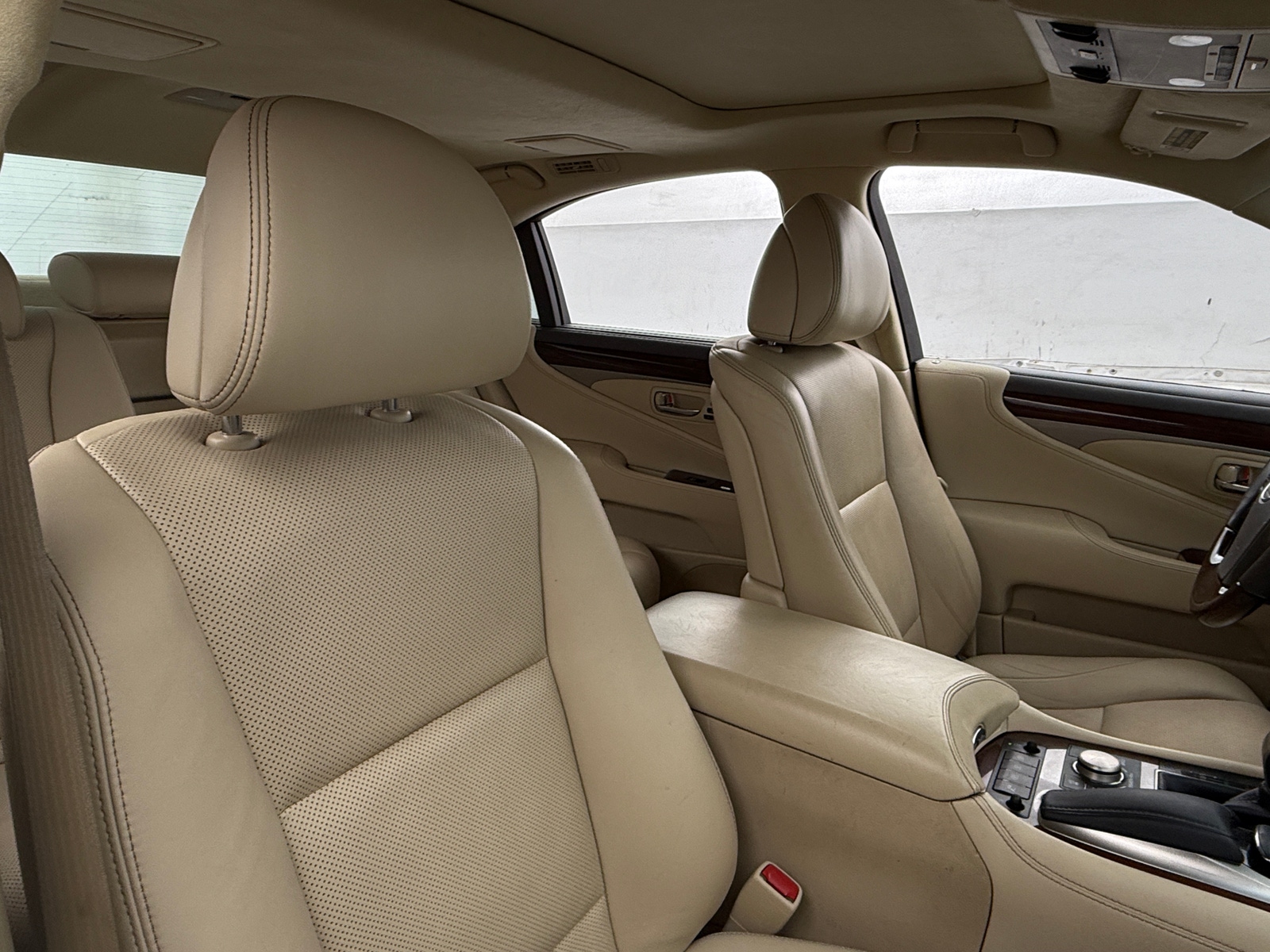 Thumbnail: 2013 Lexus LS - 2