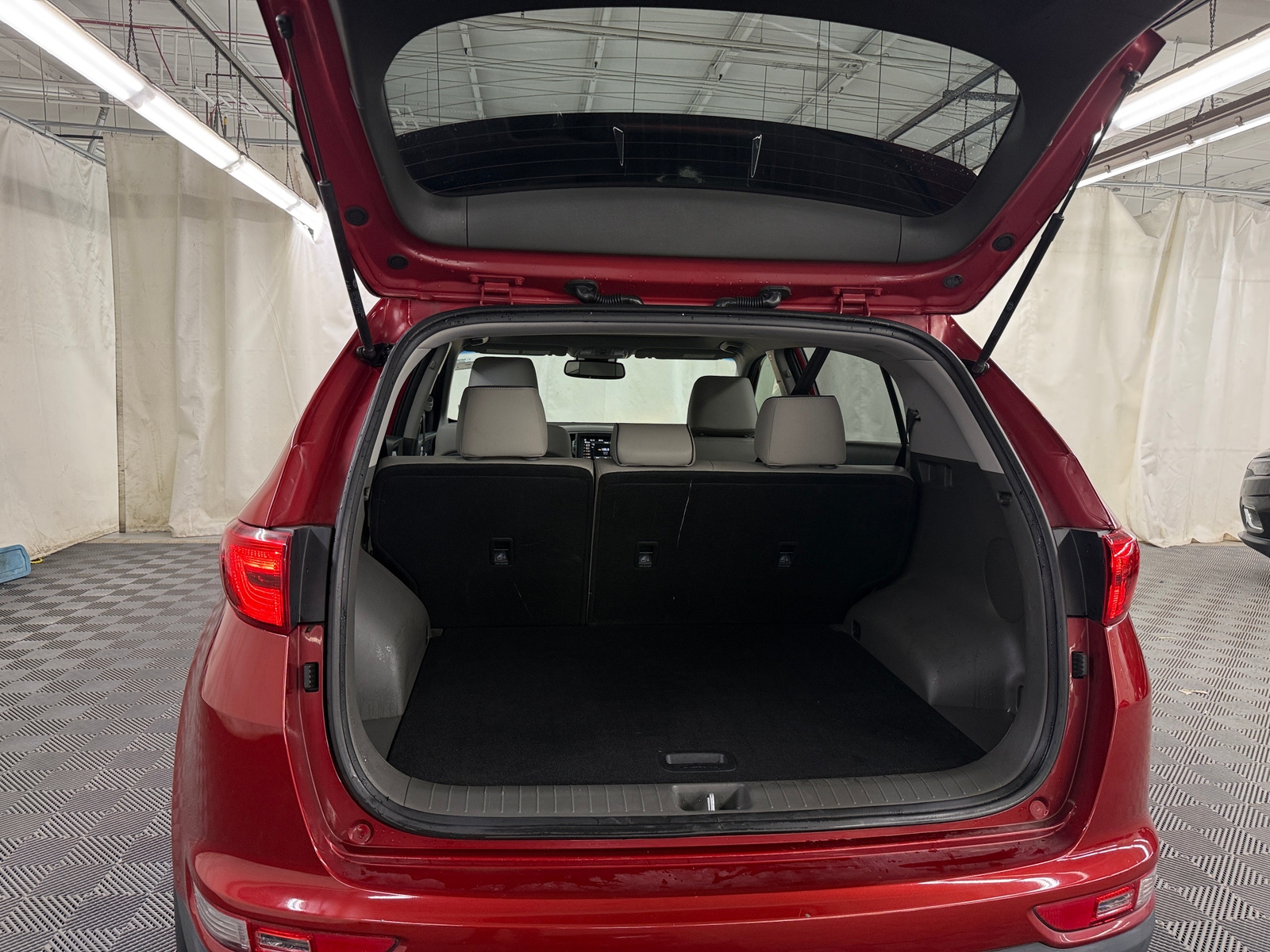 Thumbnail: 2018 Kia Sportage - 6