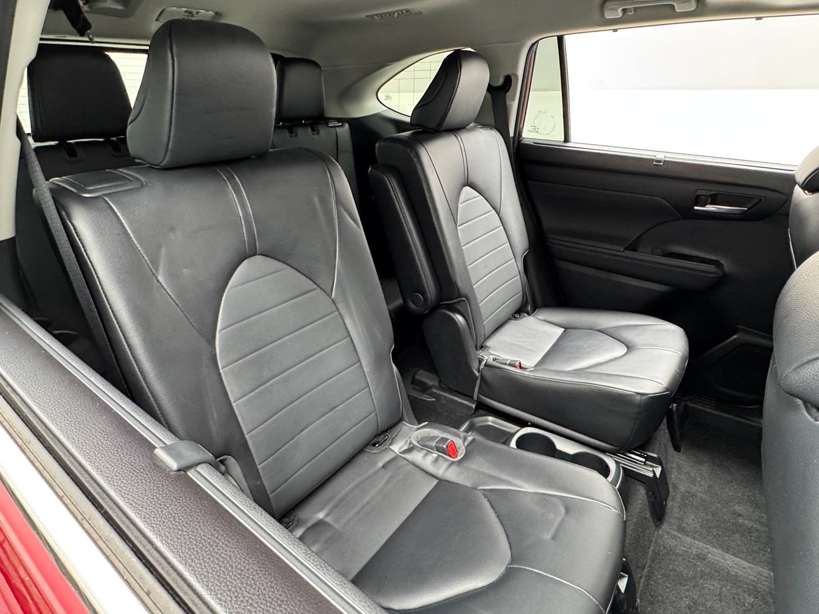 Thumbnail: 2023 Toyota Highlander - 5