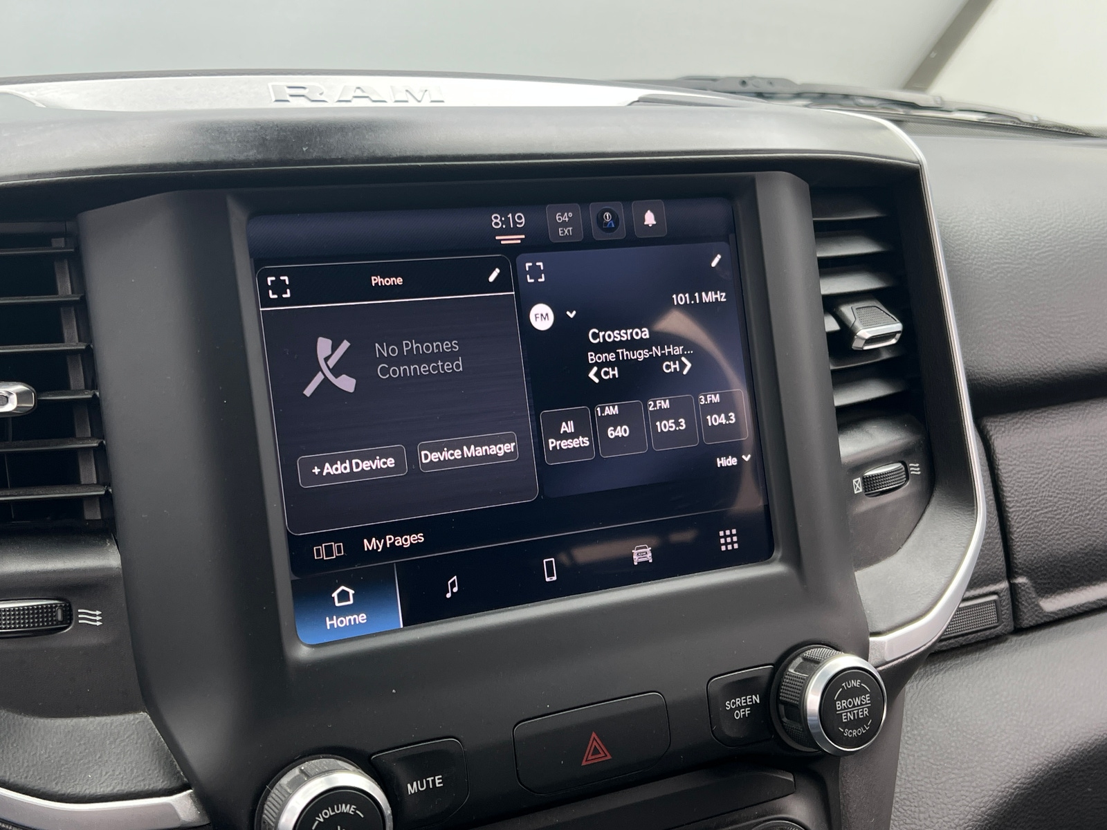 Thumbnail: 2022 RAM 1500 - 4