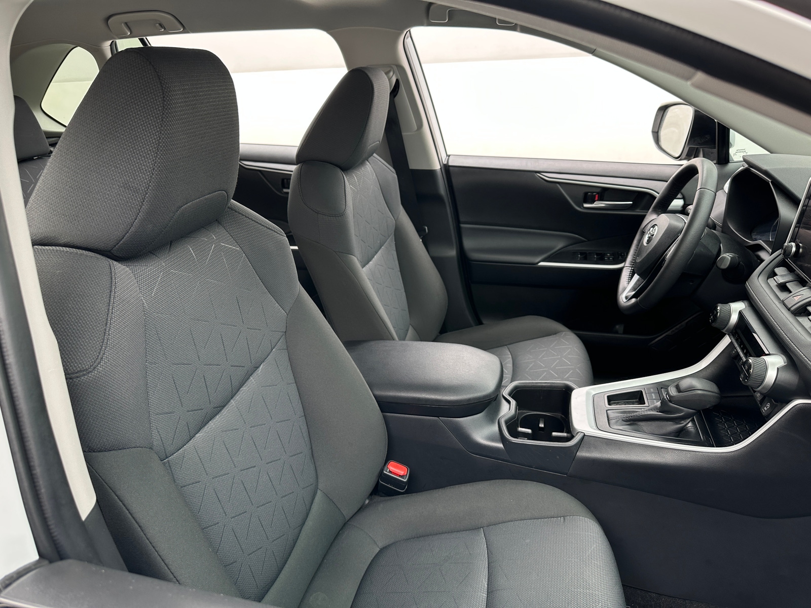 Thumbnail: 2025 Toyota RAV4 - 2