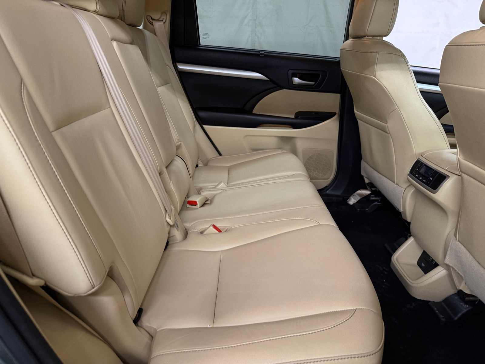 Thumbnail: 2018 Toyota Highlander - 5