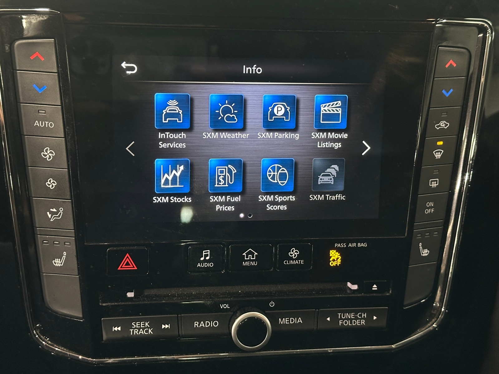 Thumbnail: 2020 INFINITI QX80 - 3