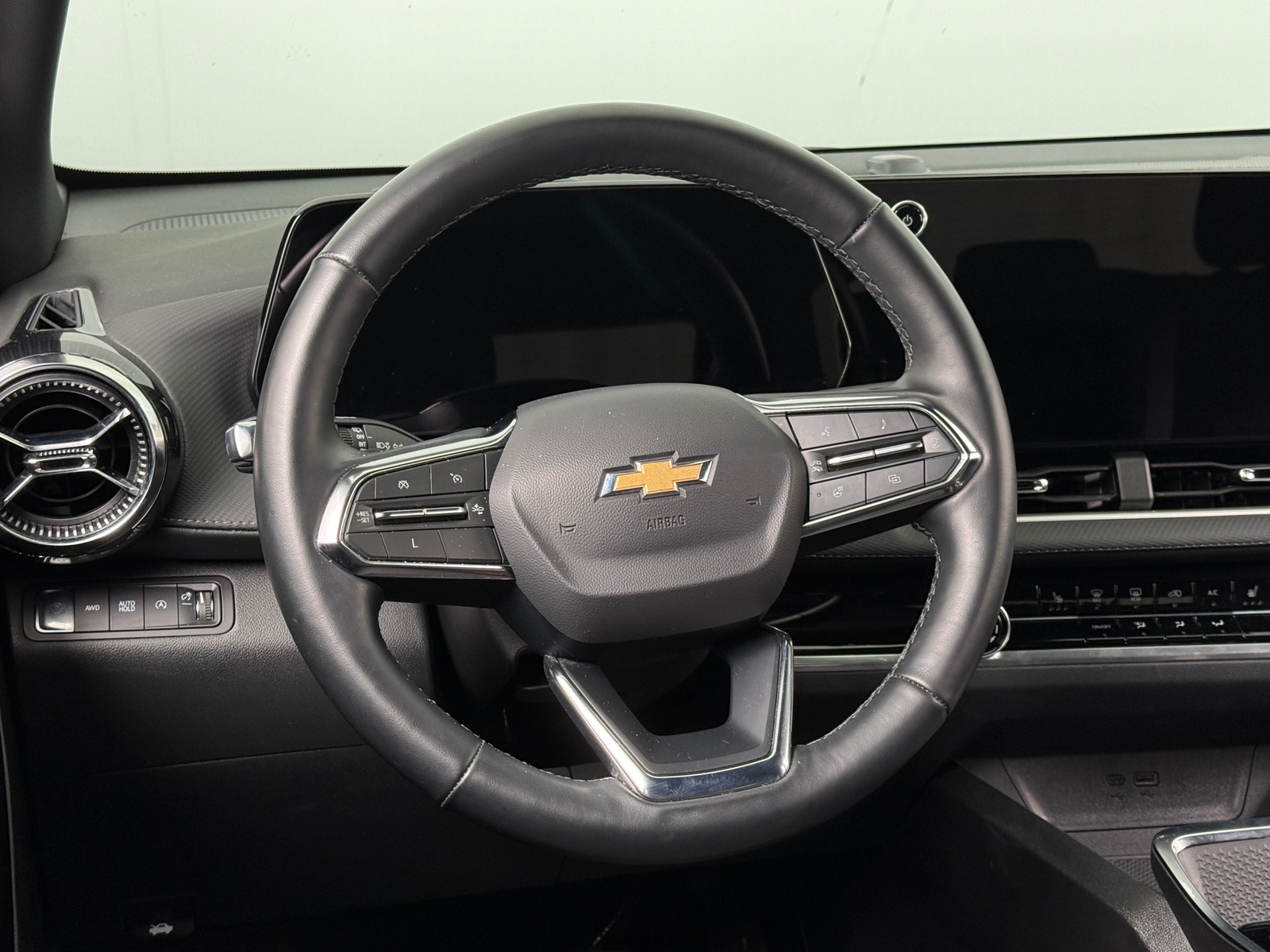 Thumbnail: 2025 Chevrolet Equinox - 5