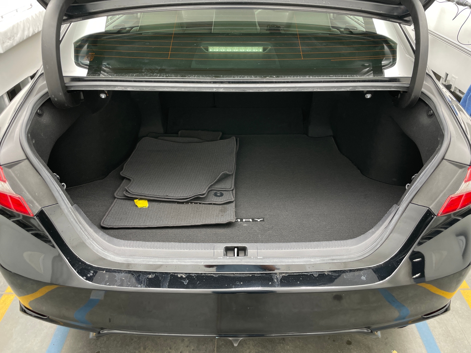 Thumbnail: 2018 Toyota Camry - 7