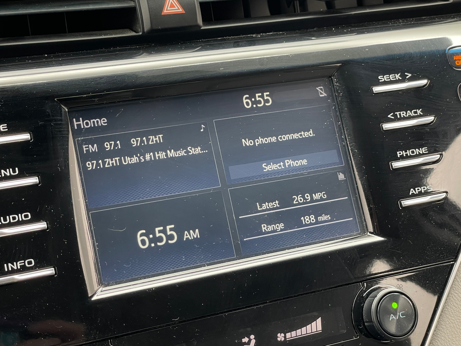 Thumbnail: 2018 Toyota Camry - 4