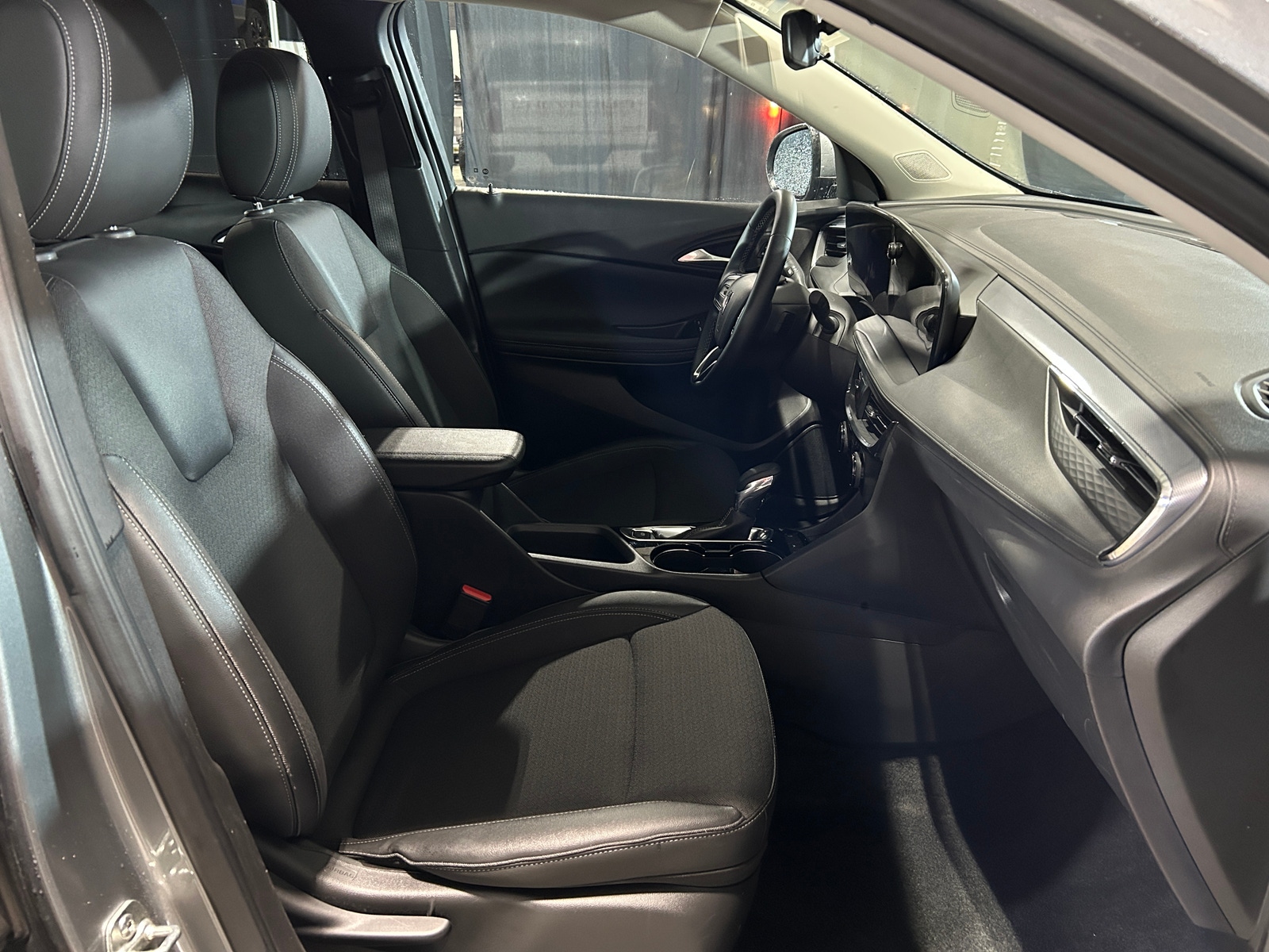 Thumbnail: 2025 Buick Encore GX - 2