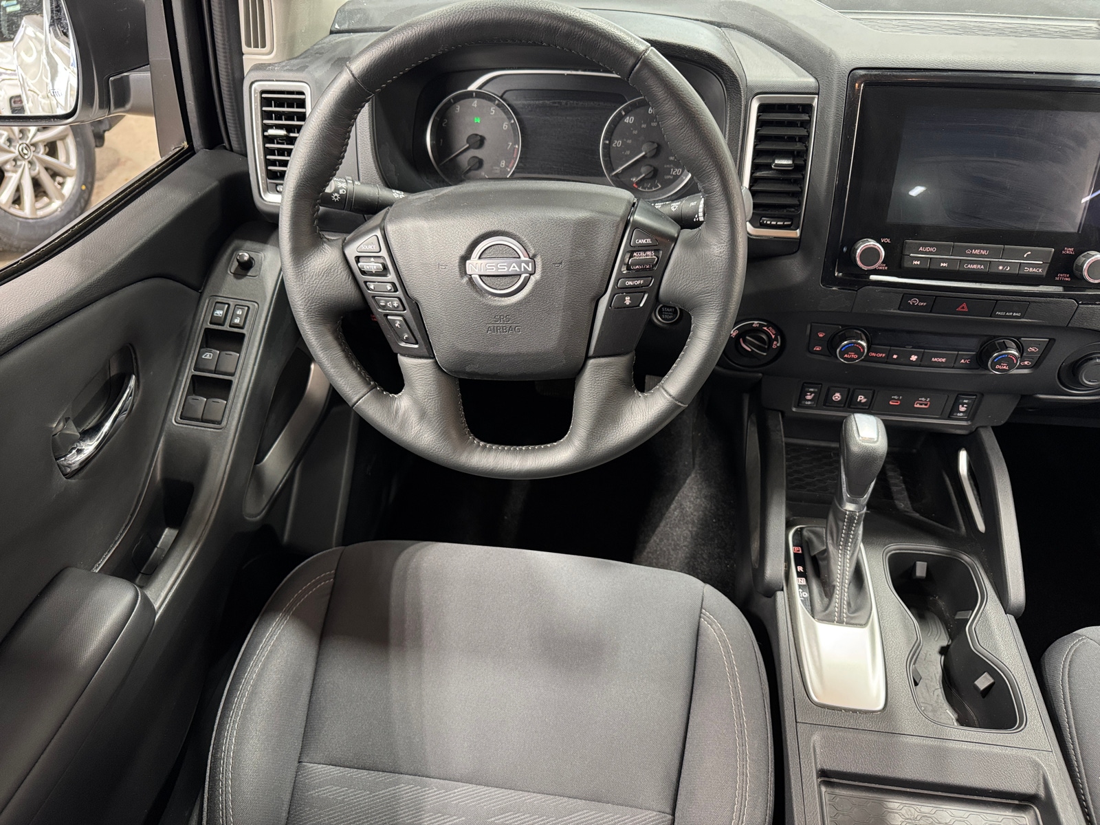 Thumbnail: 2023 Nissan Frontier - 5