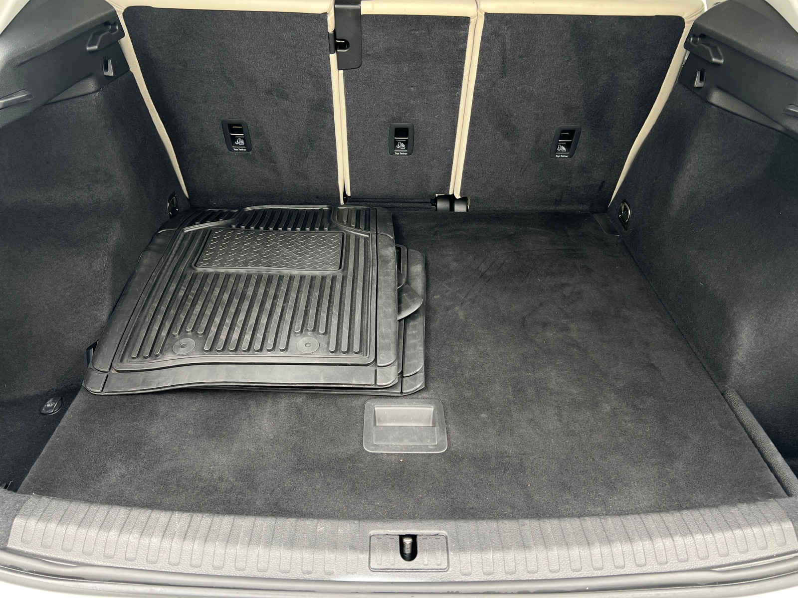 Thumbnail: 2020 Audi Q3 - 6