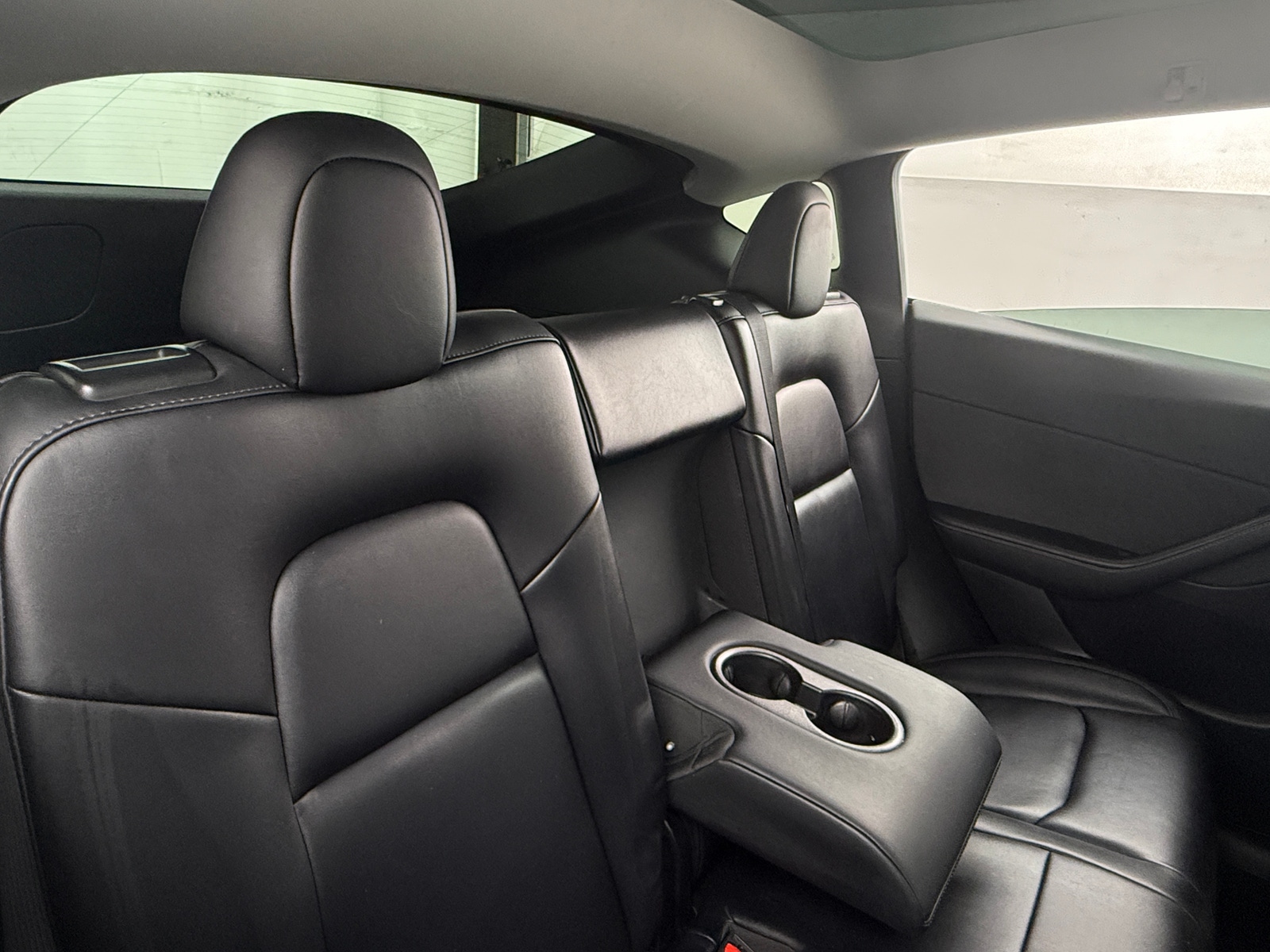 Thumbnail: 2022 Tesla Model Y - 5