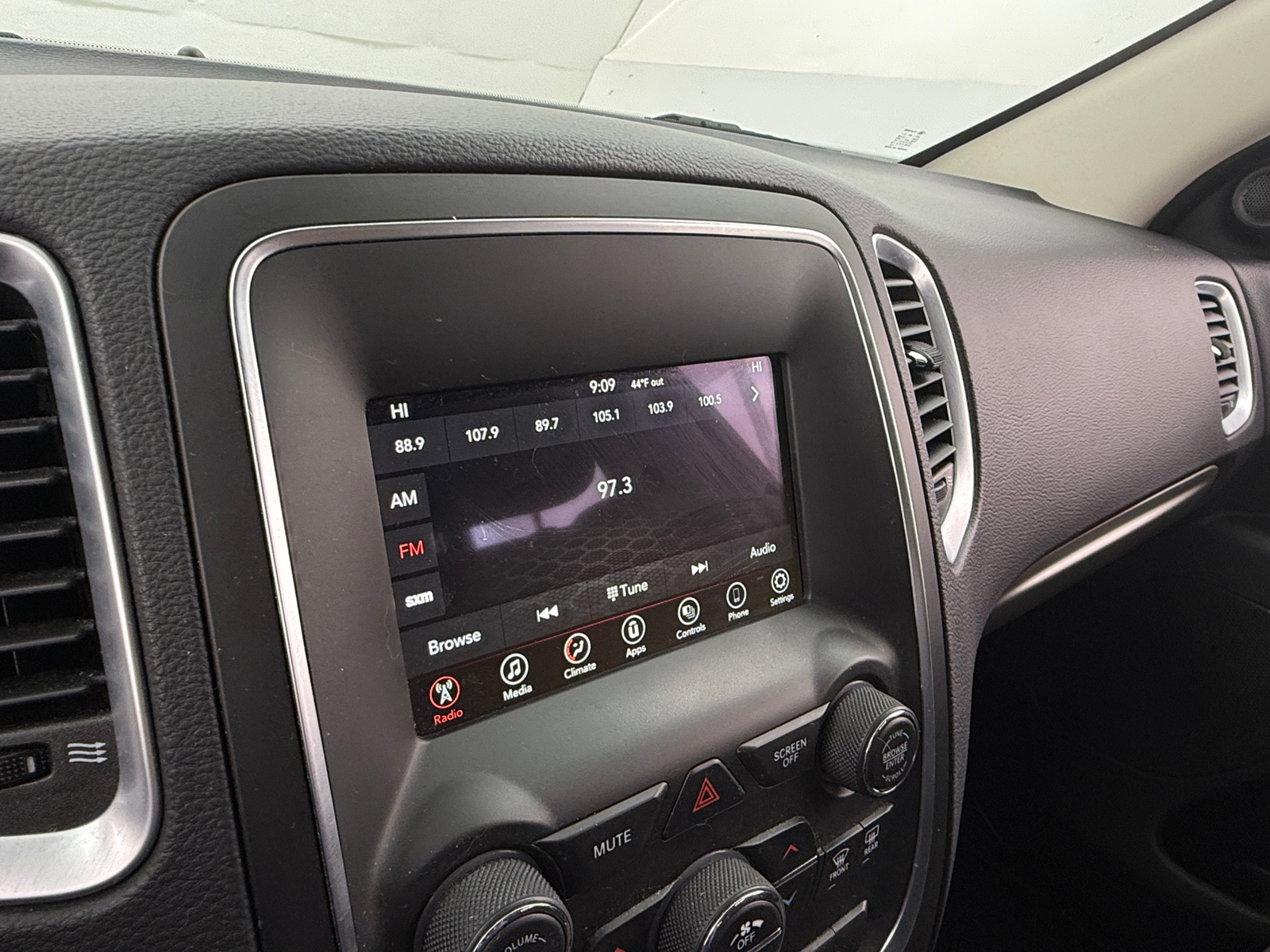 Thumbnail: 2019 Dodge Durango - 4