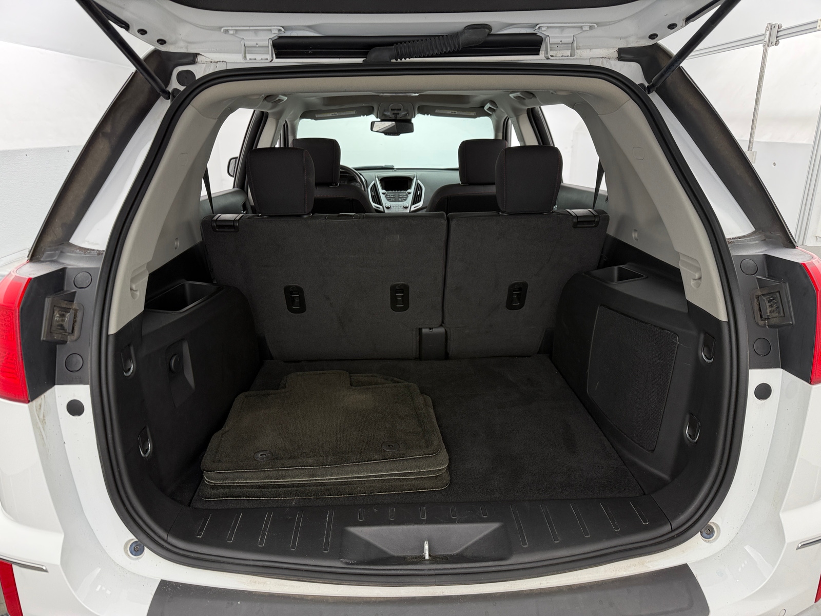 Thumbnail: 2017 GMC Terrain - 7