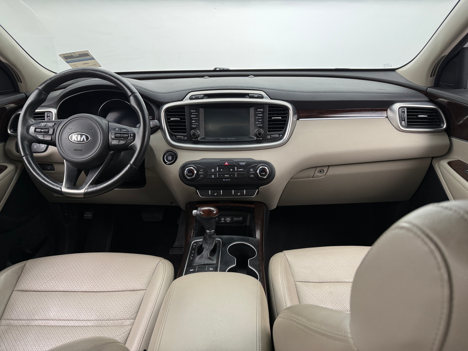 Thumbnail: 2017 Kia Sorento - 2