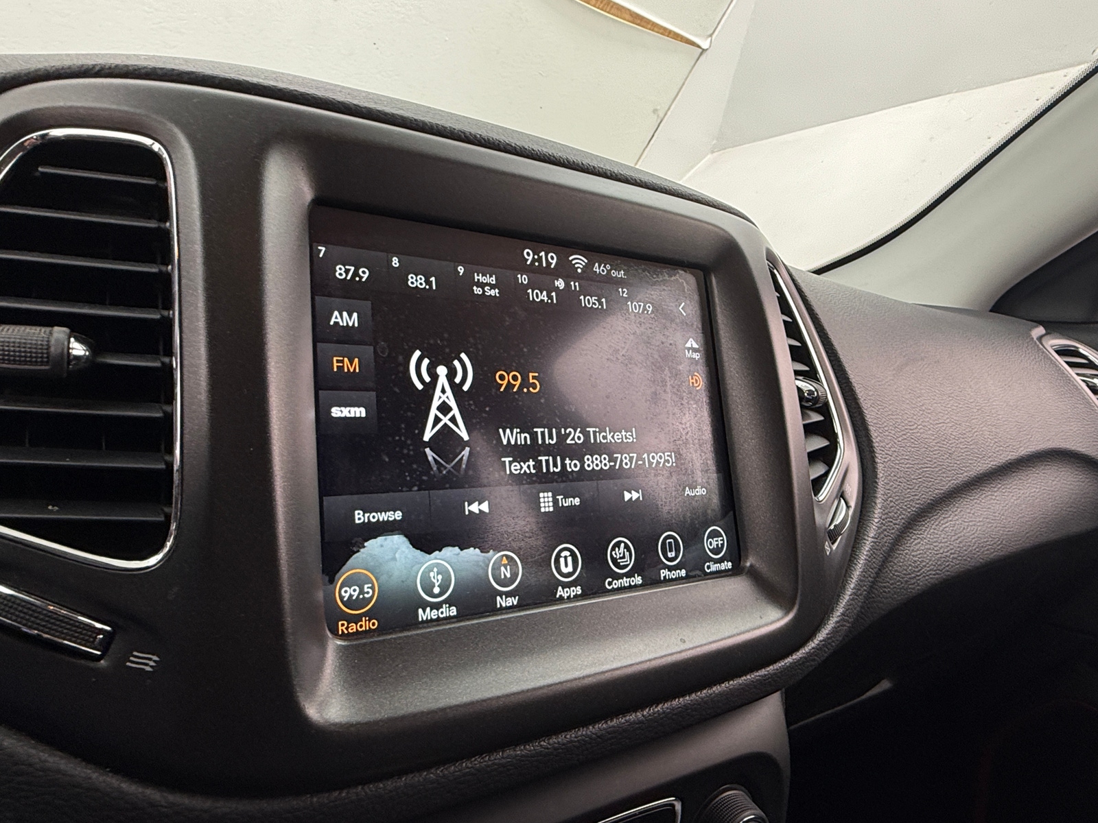 Thumbnail: 2019 Jeep Compass - 4