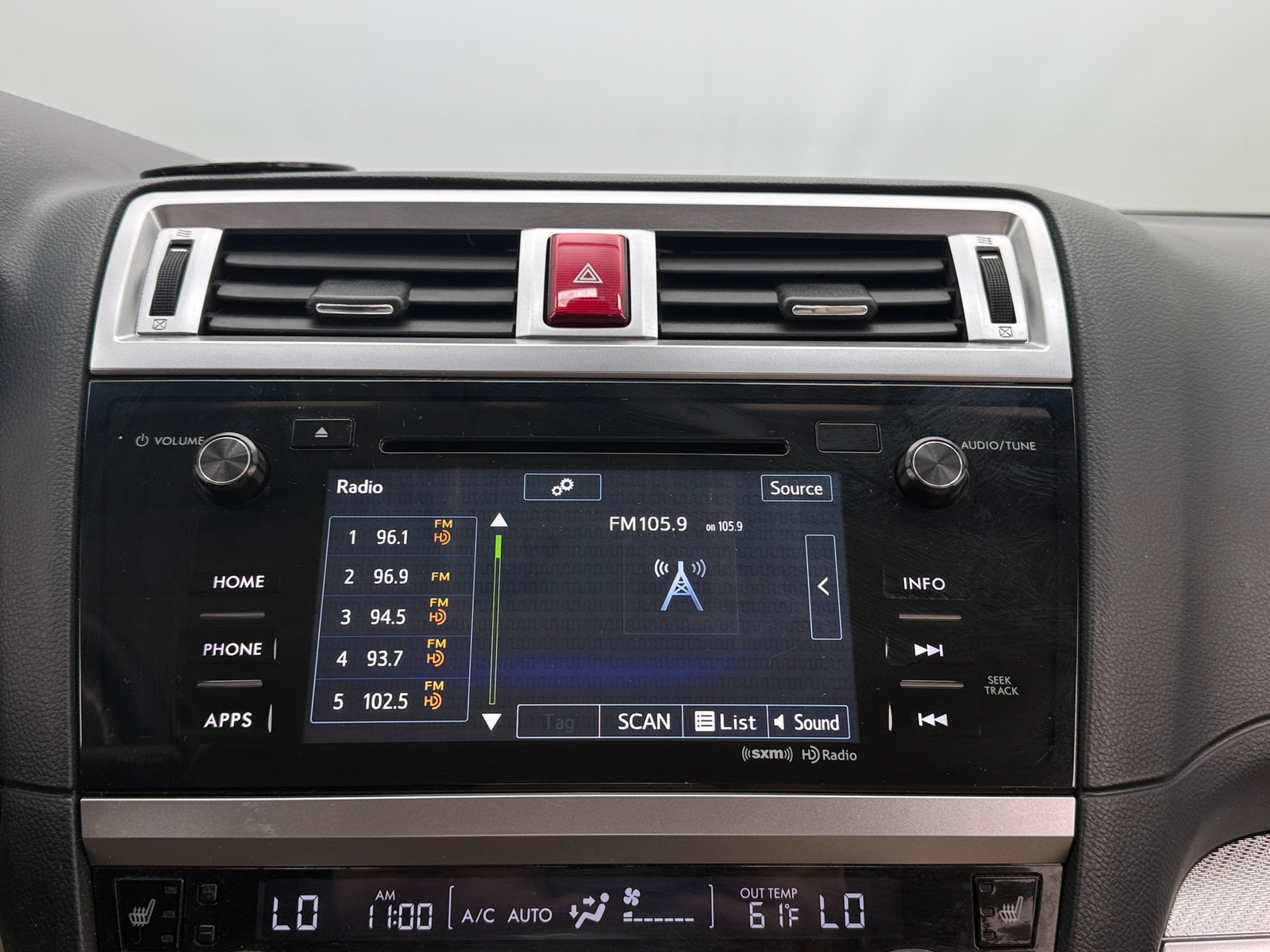 Thumbnail: 2017 Subaru Legacy - 4