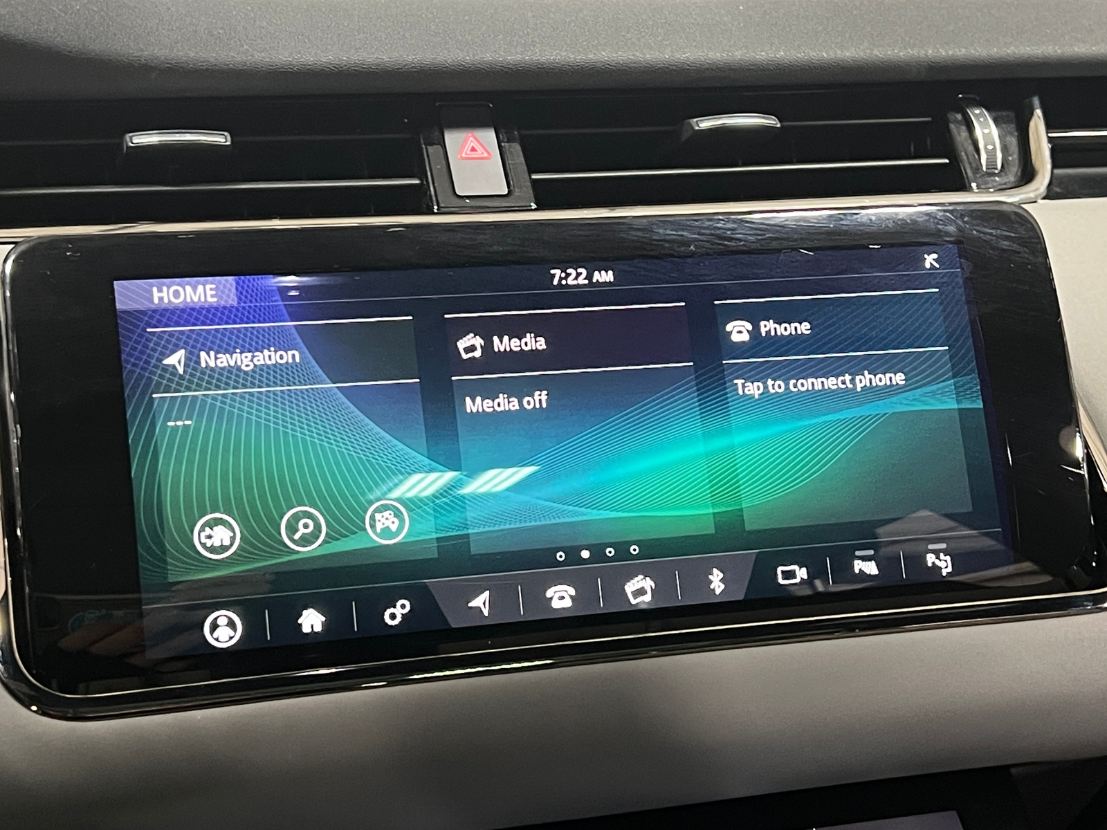 Thumbnail: 2020 Land Rover Range Rover Evoque - 3