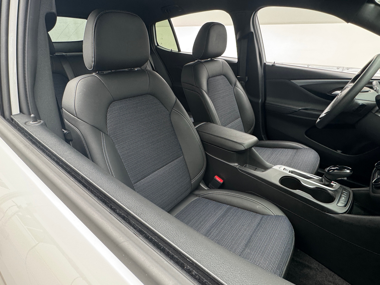 Thumbnail: 2025 Buick Envista - 2