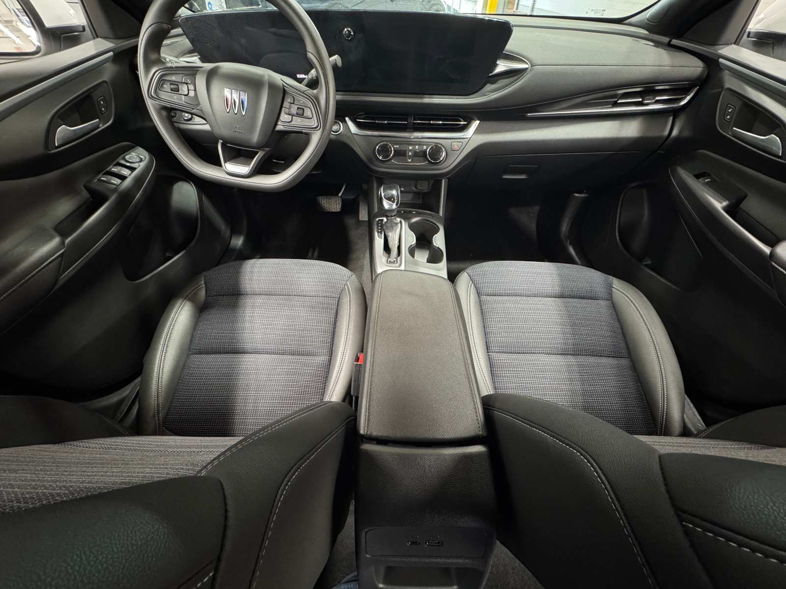 Thumbnail: 2025 Buick Envista - 3