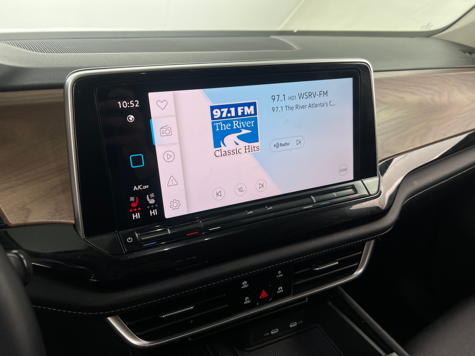 Thumbnail: 2025 Volkswagen Atlas - 3