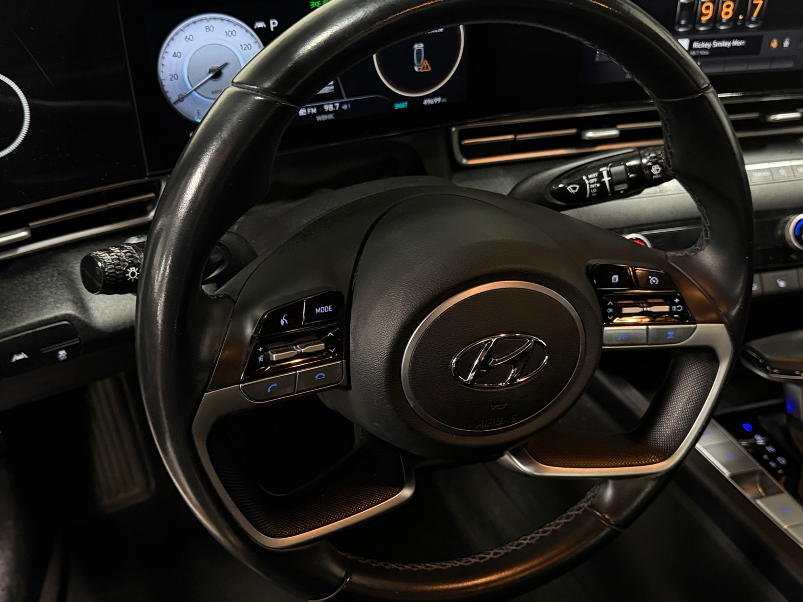 Thumbnail: 2023 Hyundai Elantra - 5