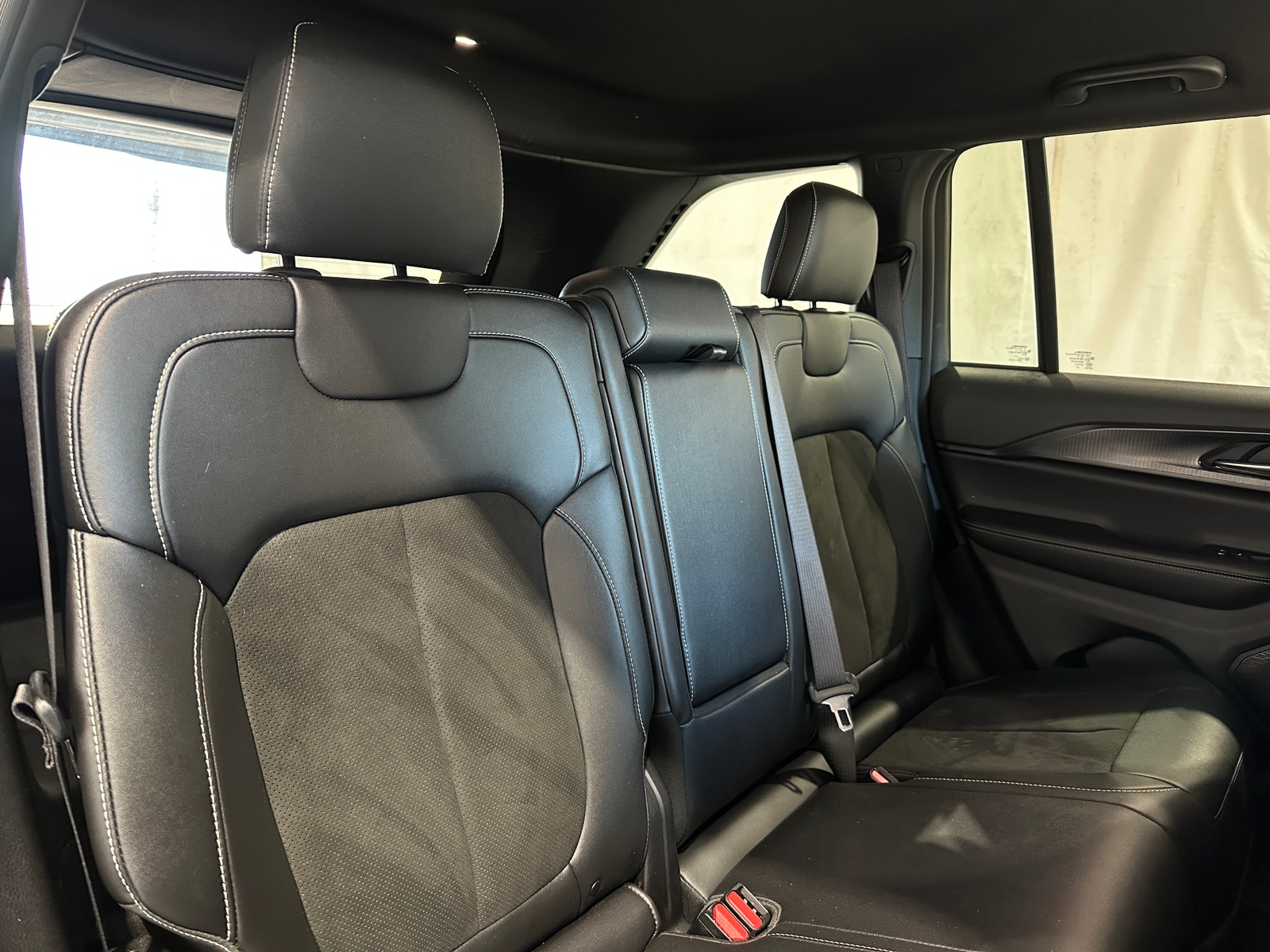 Thumbnail: 2023 Jeep Grand Cherokee - 5