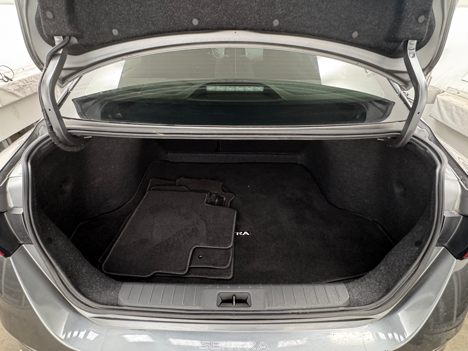 Thumbnail: 2021 Nissan Sentra - 7