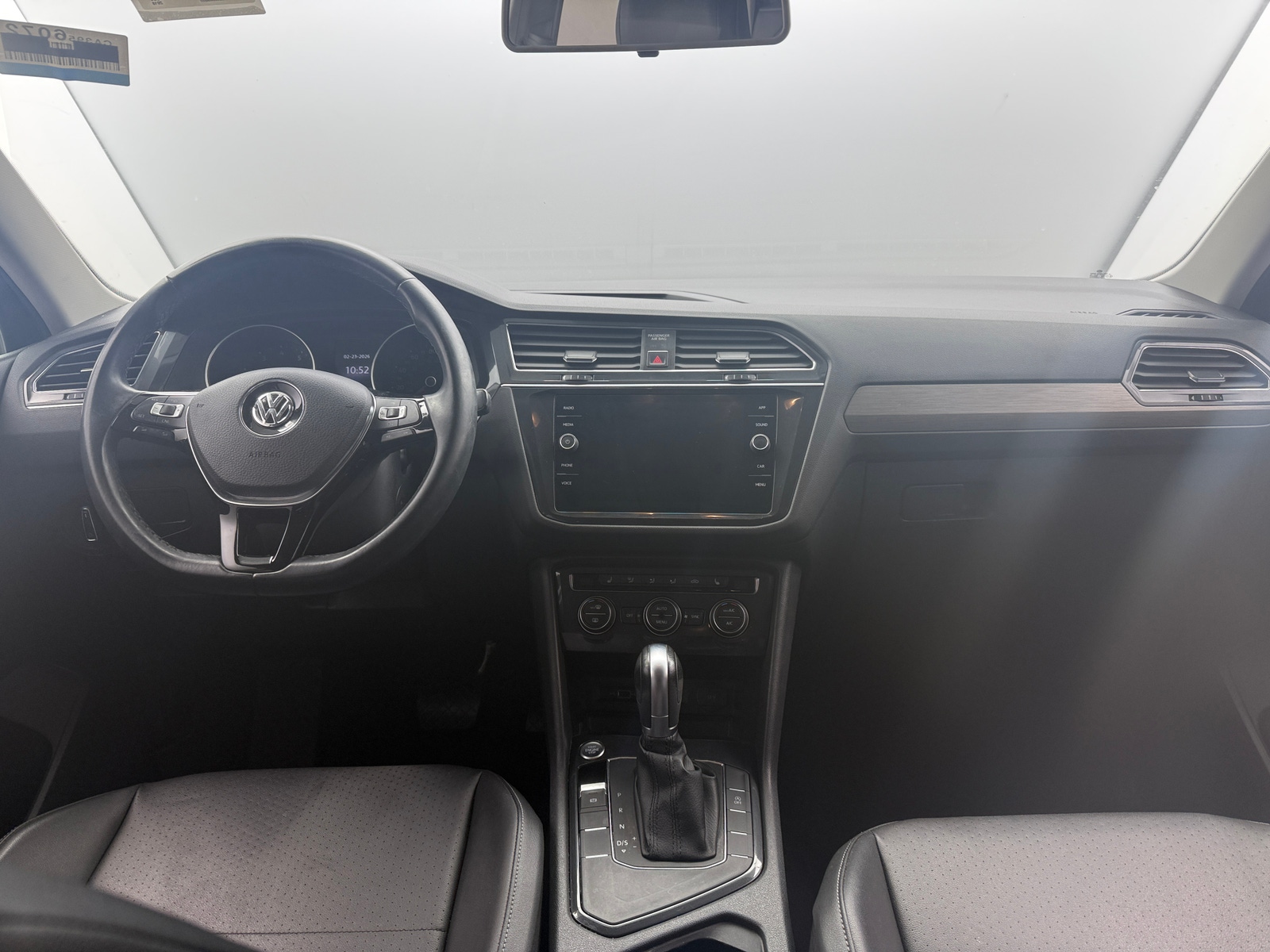 Thumbnail: 2018 Volkswagen Tiguan - 2