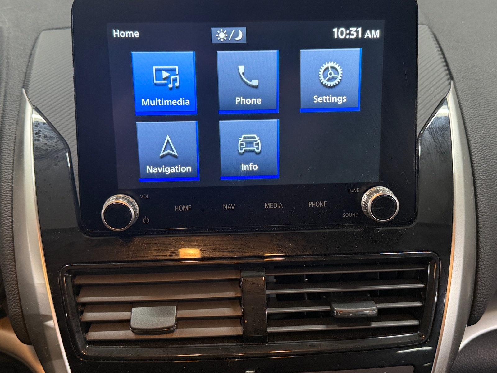 Thumbnail: 2024 Mitsubishi Eclipse Cross - 4