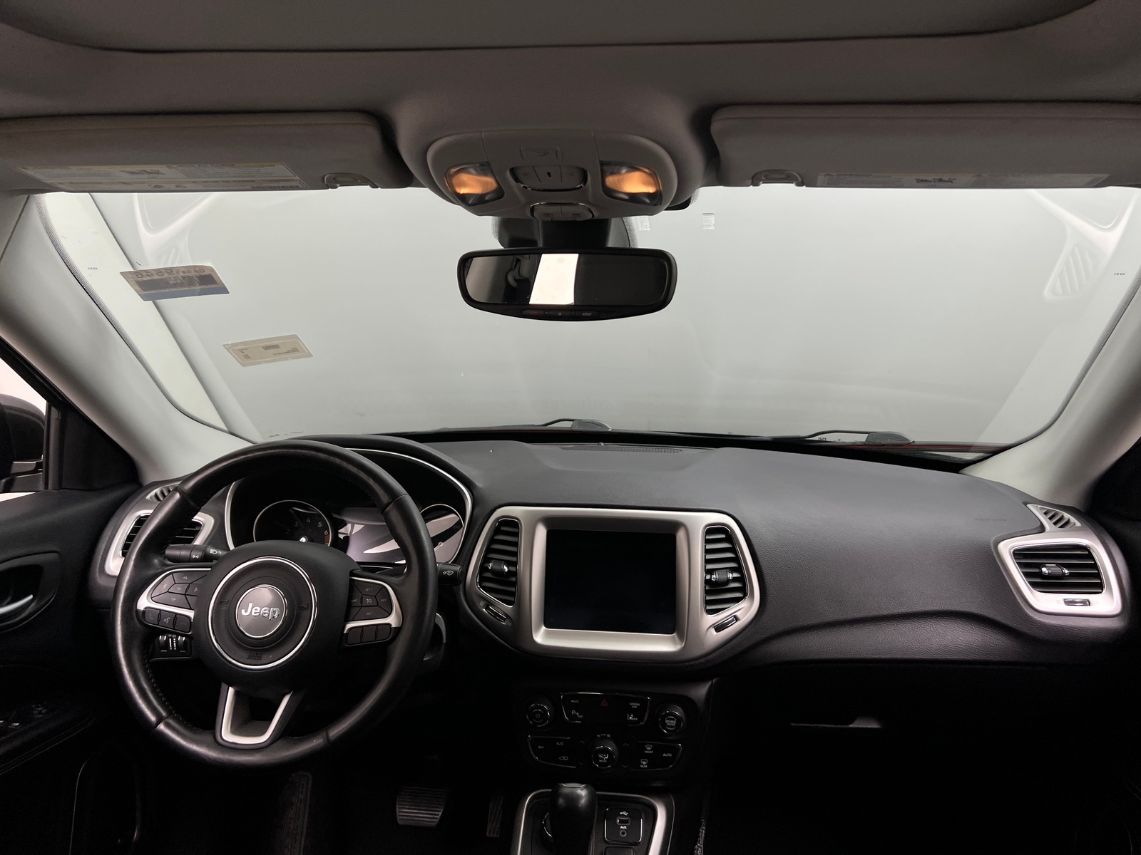 Thumbnail: 2018 Jeep Compass - 3