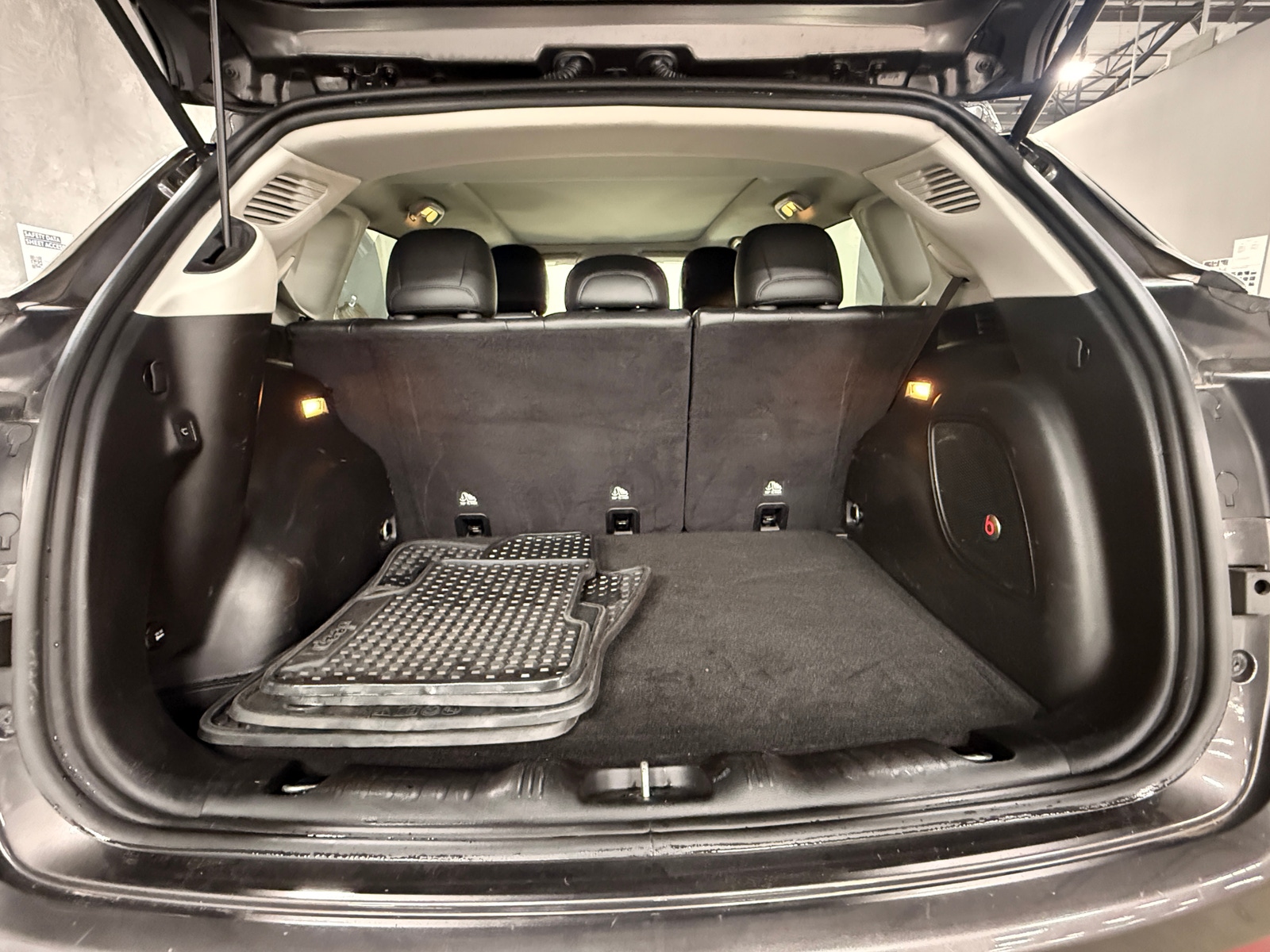 Thumbnail: 2018 Jeep Compass - 7