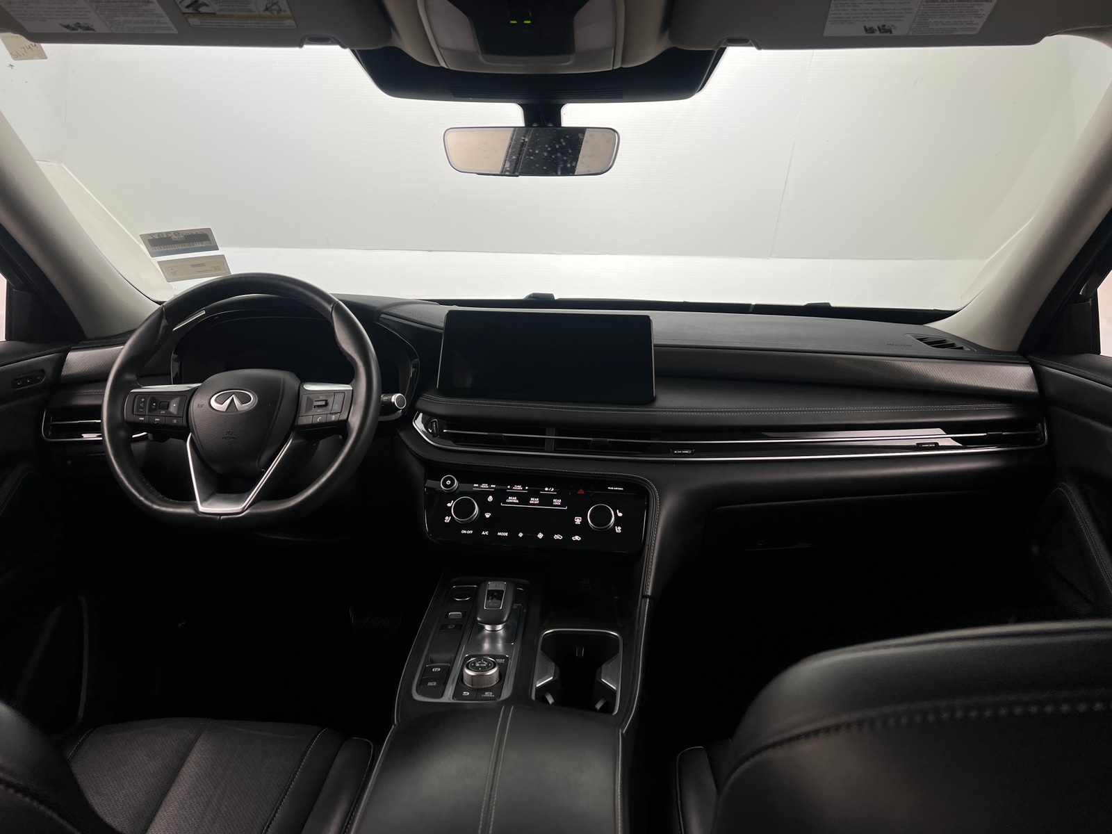 Thumbnail: 2023 INFINITI QX60 - 2