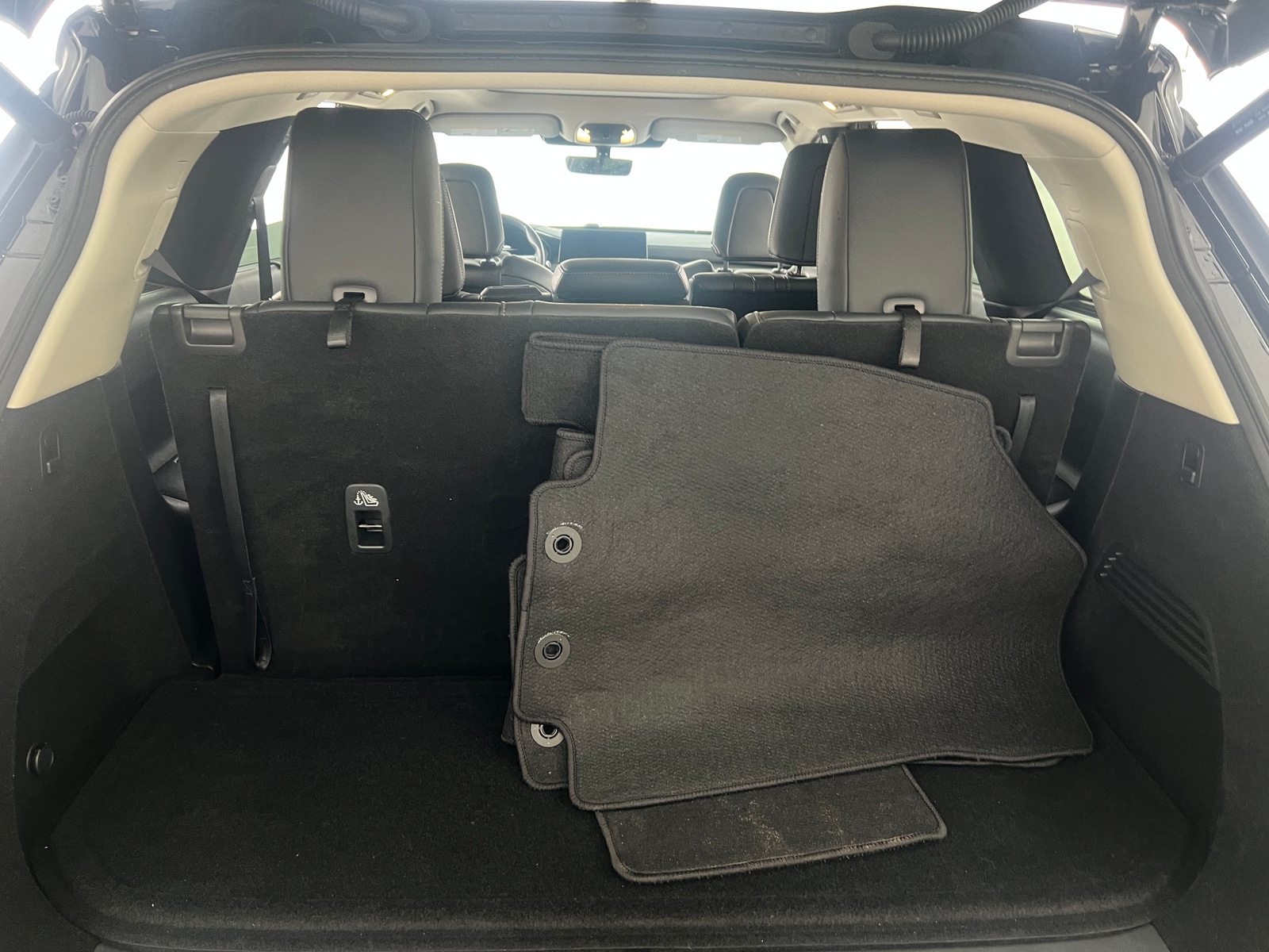 Thumbnail: 2023 INFINITI QX60 - 6